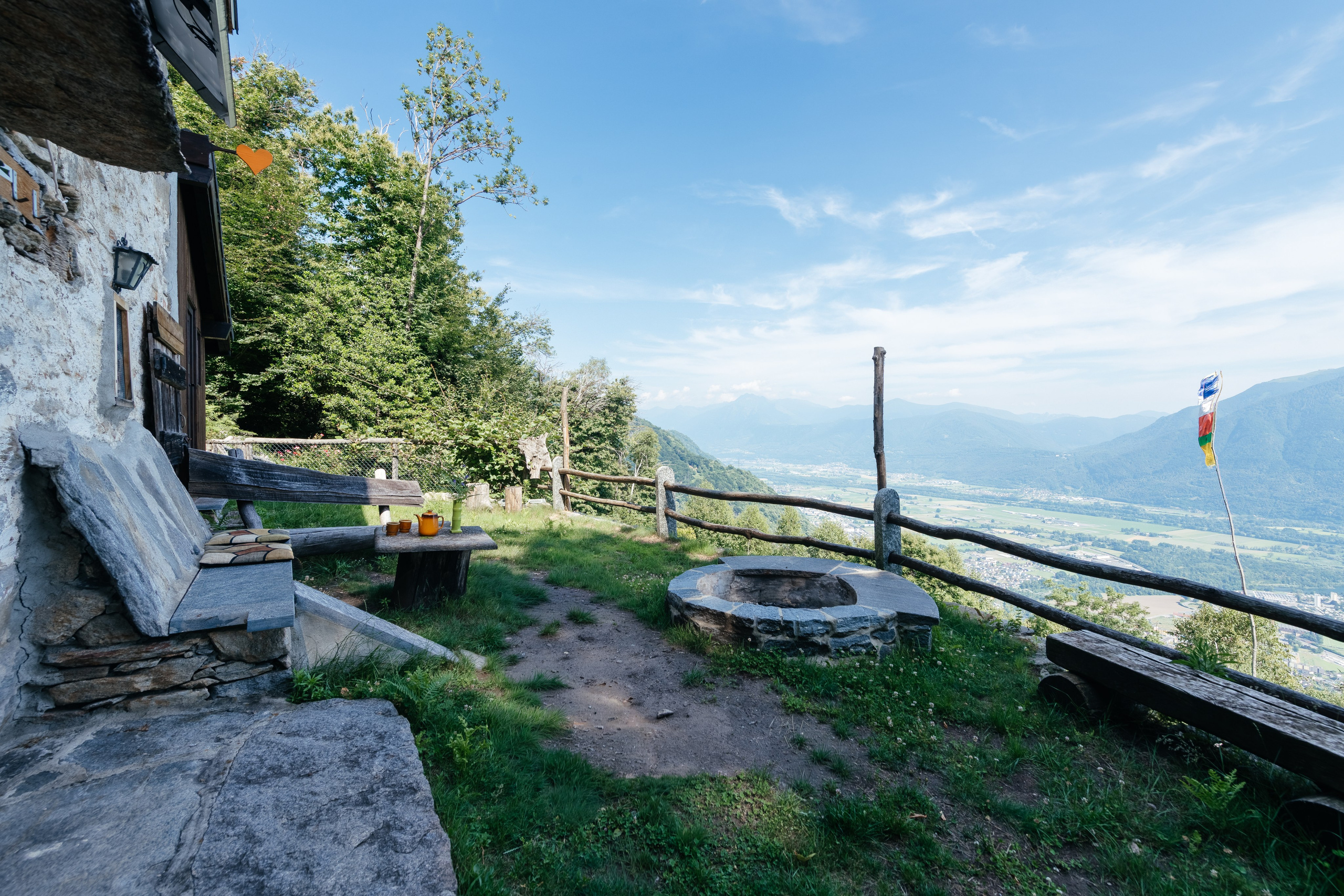 Rustico, VAL RESA, TICINO. Hallo! Ich bin Elena und arbeite als Immobilienfotografin