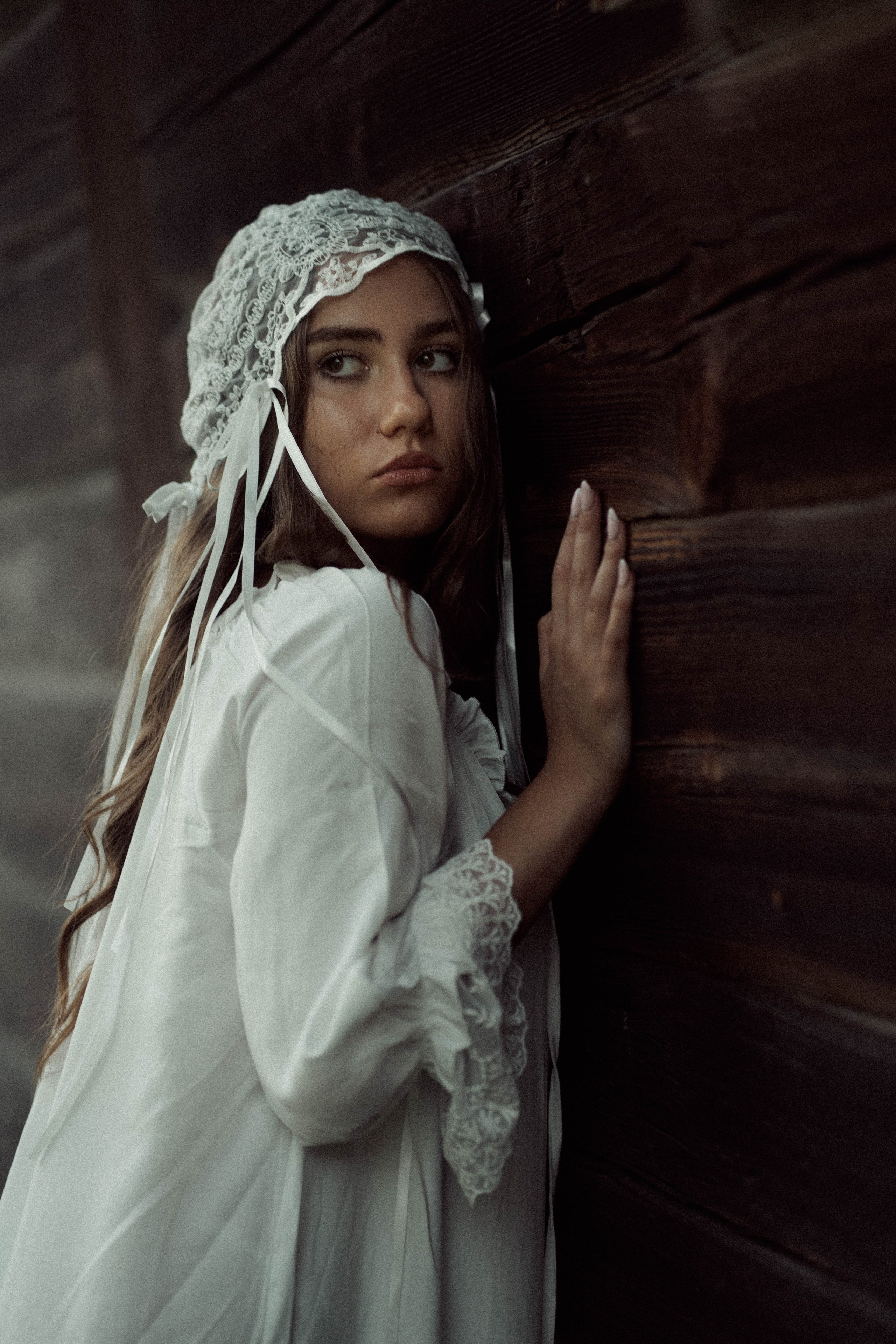 Ugnė obelų sode. Fotografija — Olga Bojarin