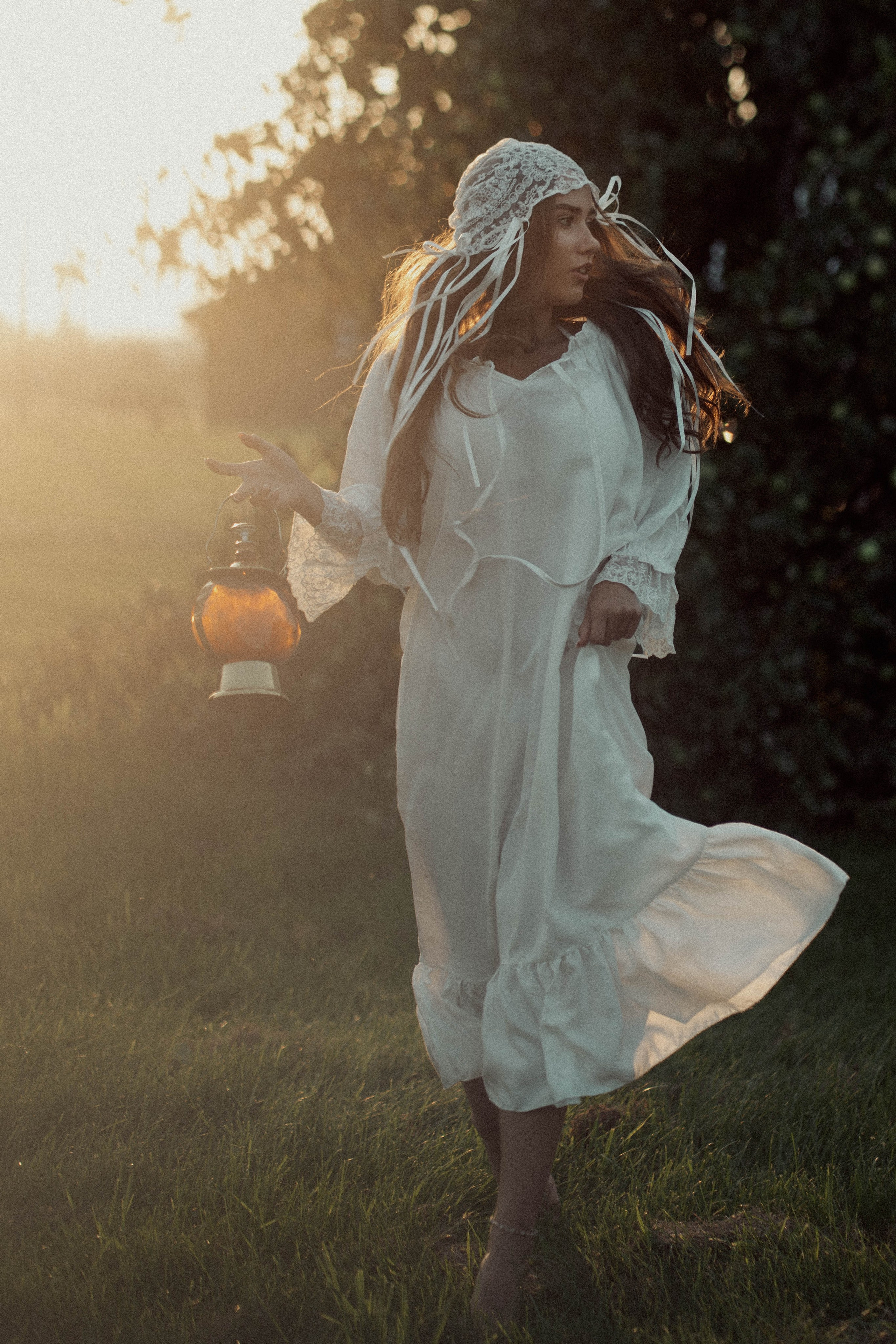 Ugnė obelų sode. Fotografija — Olga Bojarin