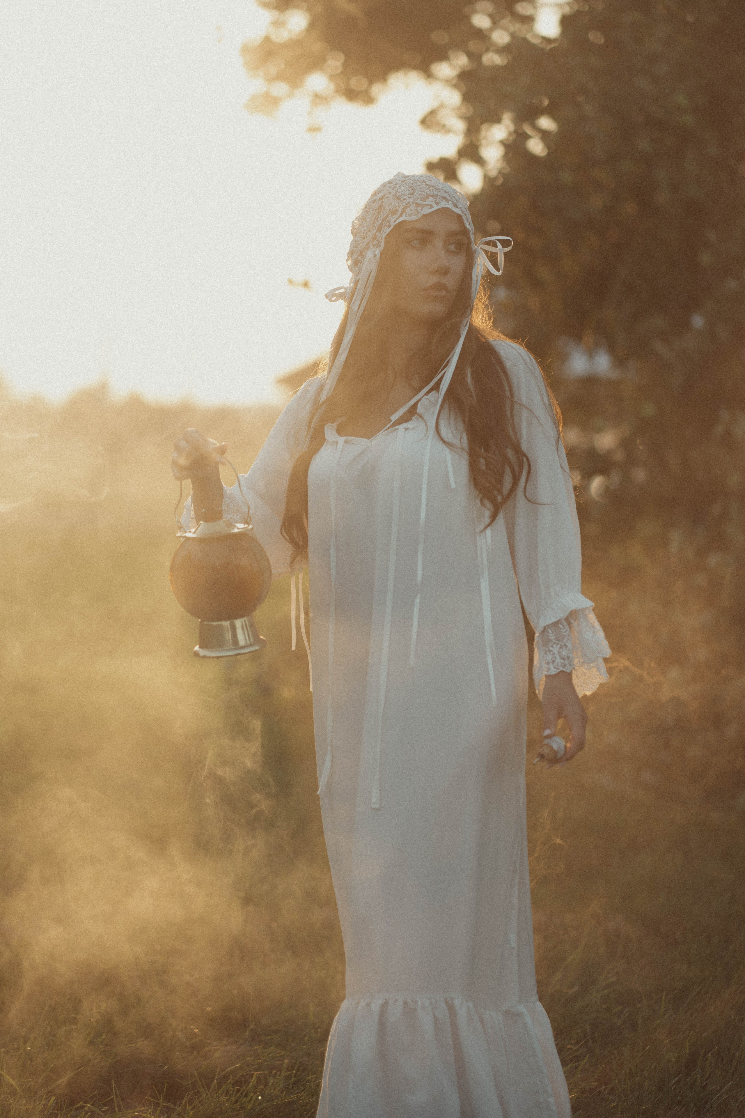 Ugnė obelų sode. Fotografija — Olga Bojarin
