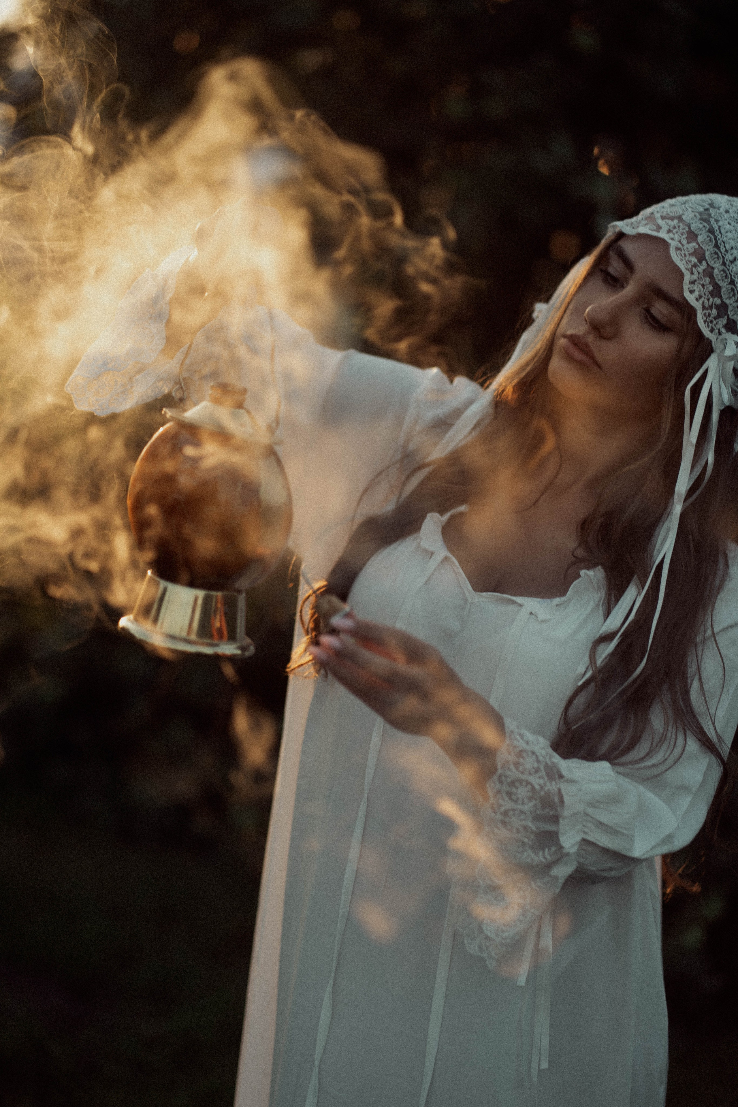 Ugnė obelų sode. Fotografija — Olga Bojarin
