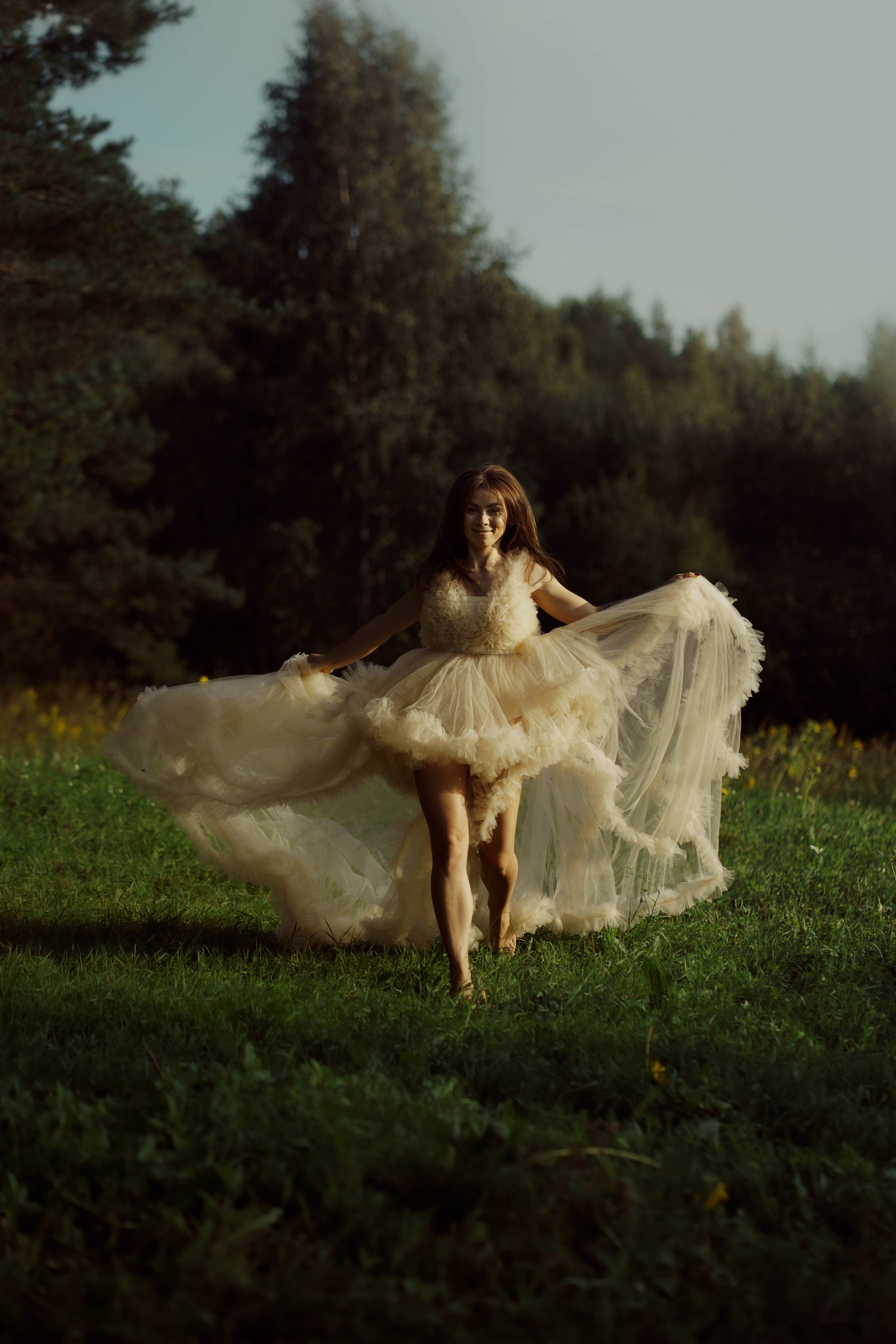 Mama ir dukra — saulėgražose. Fotografija — Olga Bojarin