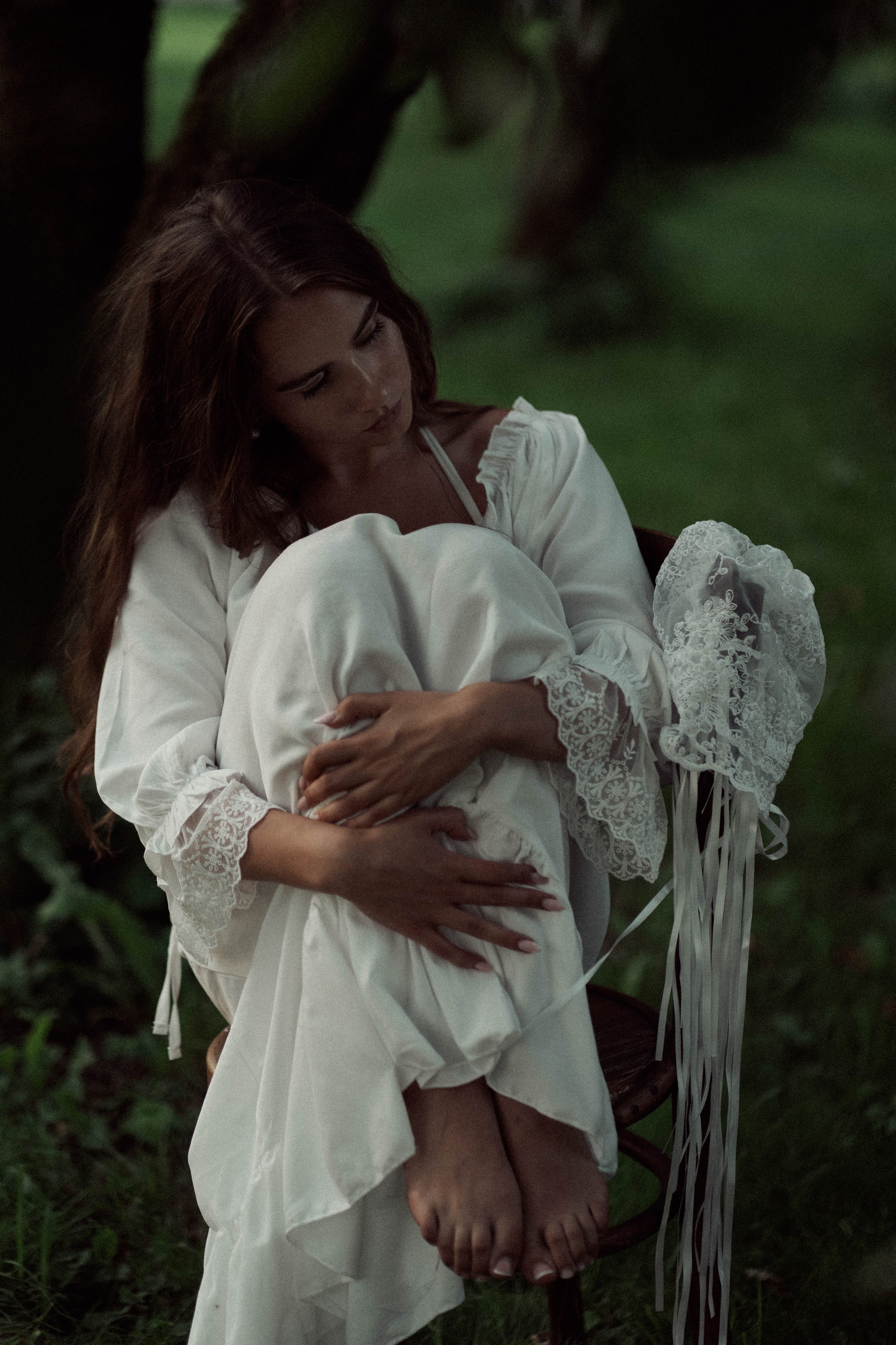 Ugnė obelų sode. Fotografija — Olga Bojarin