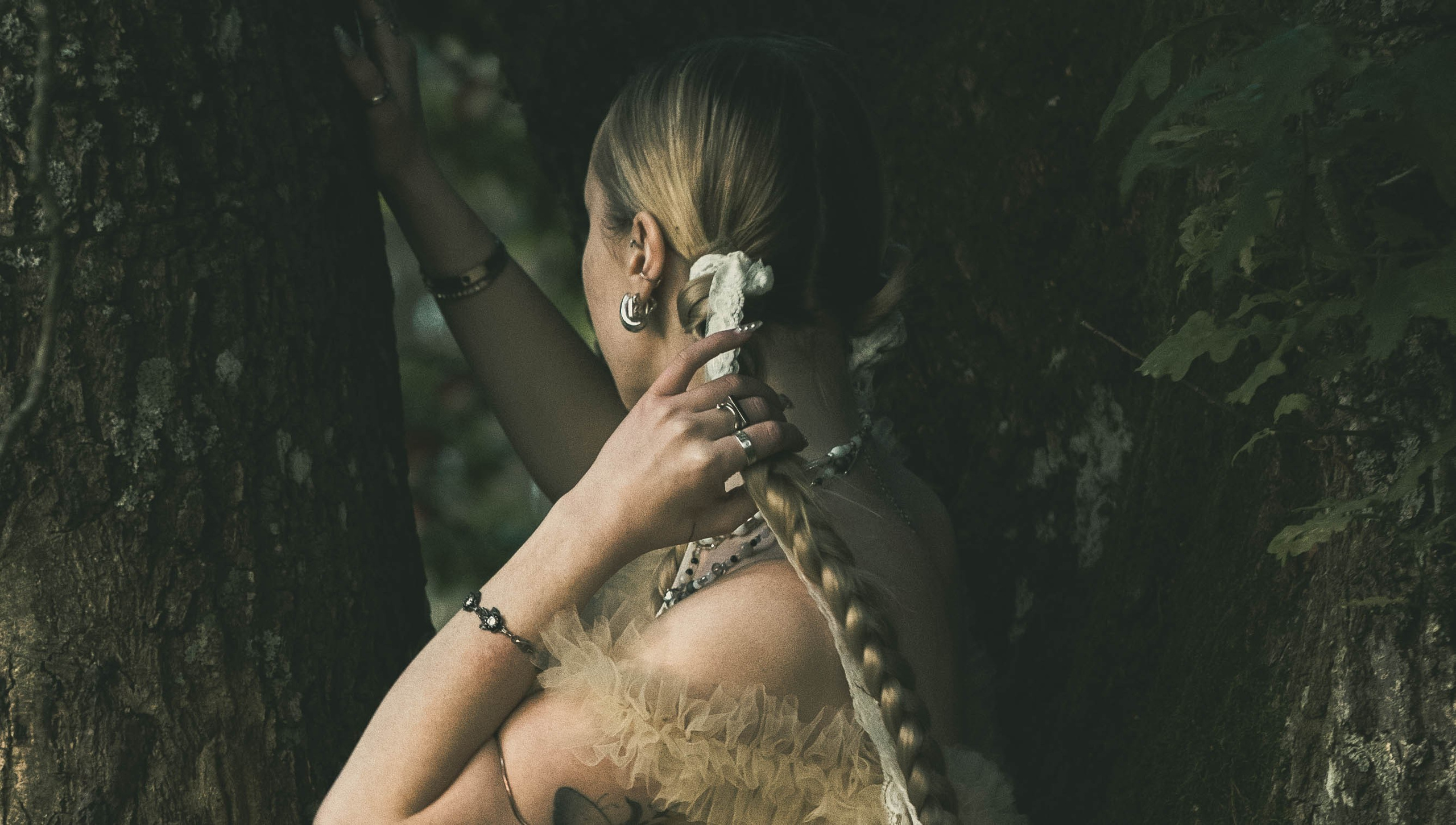 Eva — miško fėja. Fotografija — Olga Bojarin