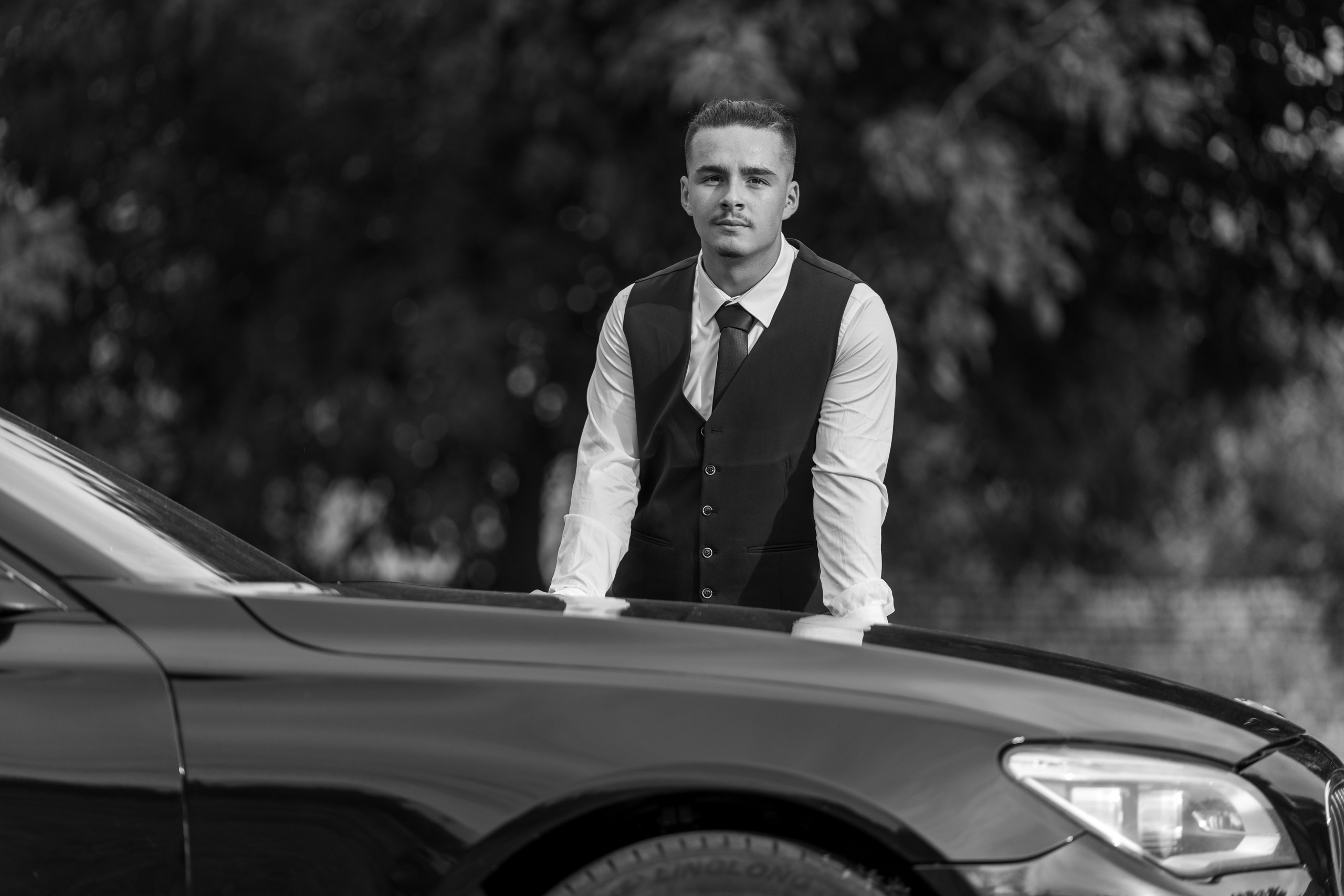 Strahinja punoletsvo. Fotograf Ivan Grubački