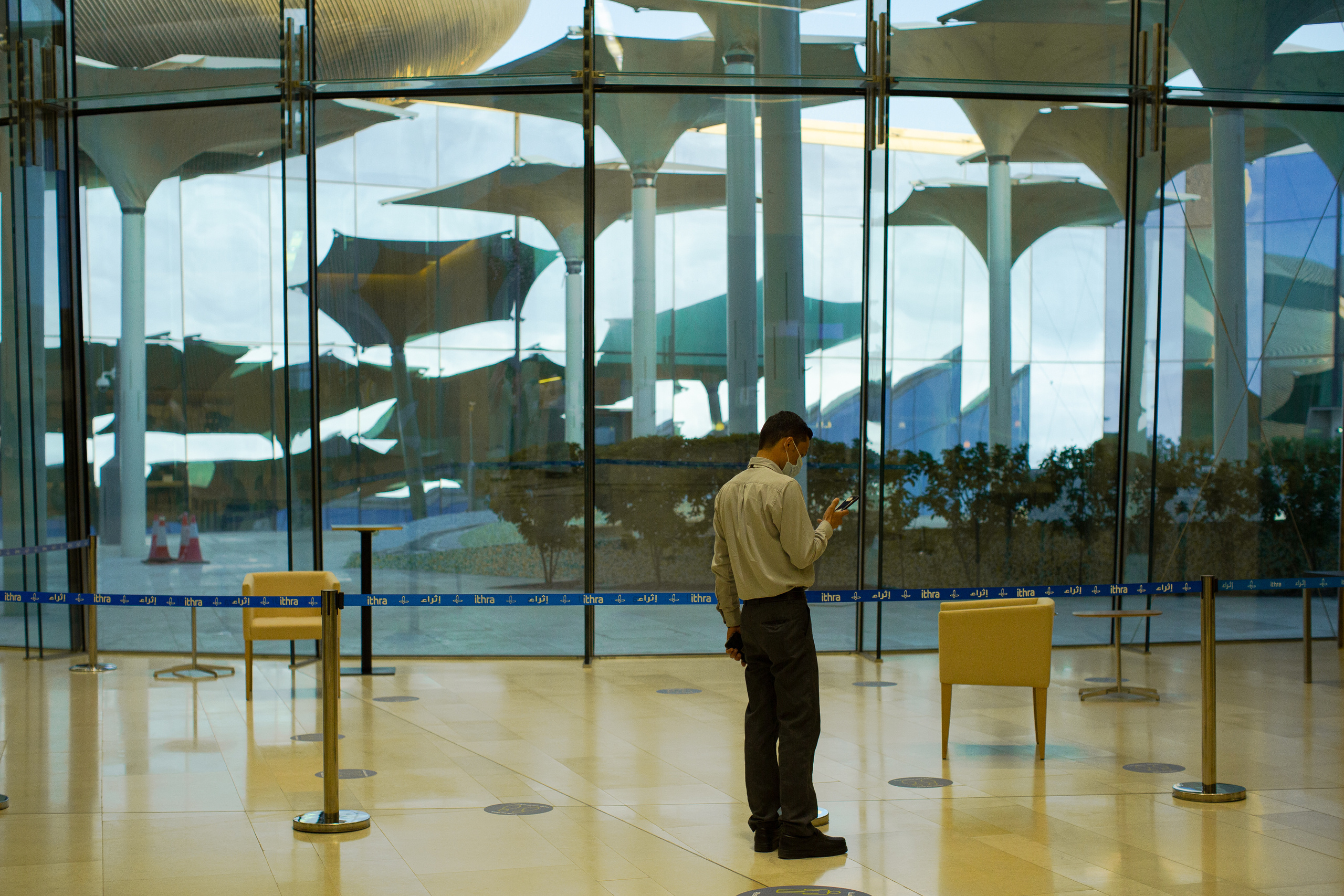 After curflew. Документальный фотограф, междисциплинарный художник