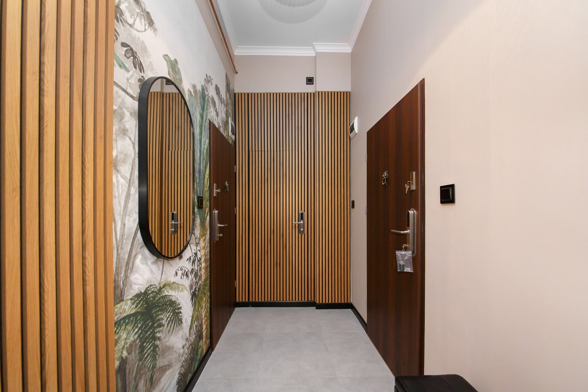 Fotografia nieruchomości, wnętrz, mieszkań, restauracji, biur i apartamentów. Wedding and portrait photographer in Poland Vitali Frozen