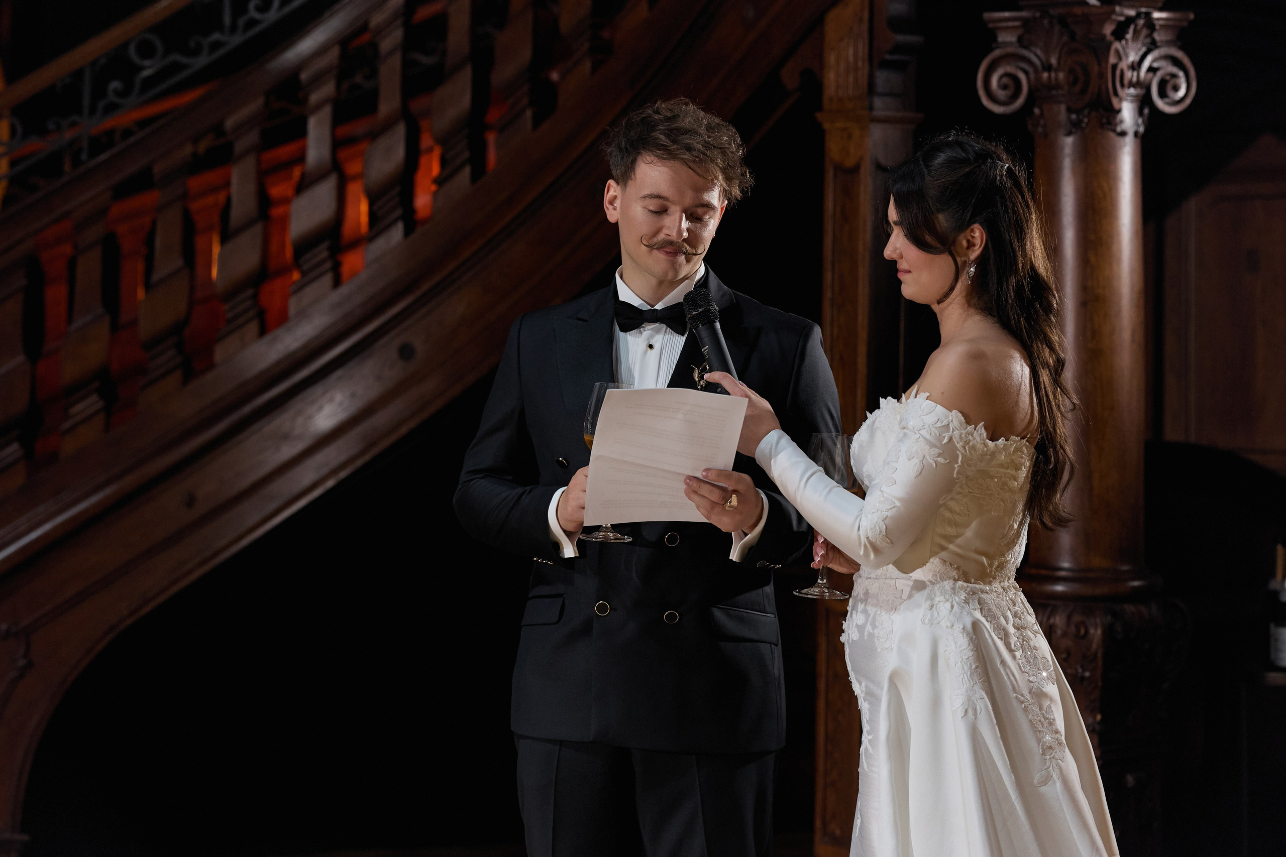 Wiktoria & Kacper. Pałac Goetz. Fotograf ślubny i rodzinny w Krakowie Yana Klymova