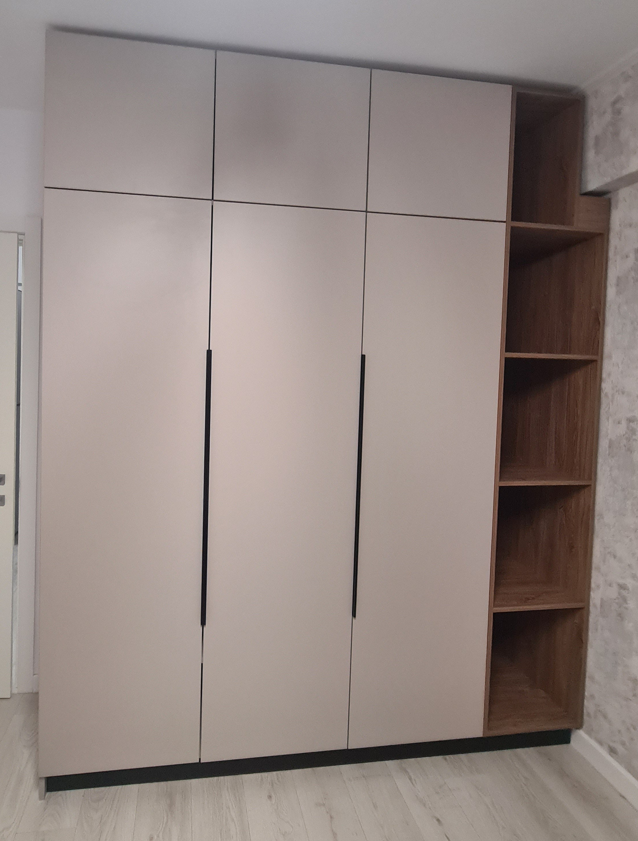 Dressing. Furniture Alexandru Turcu