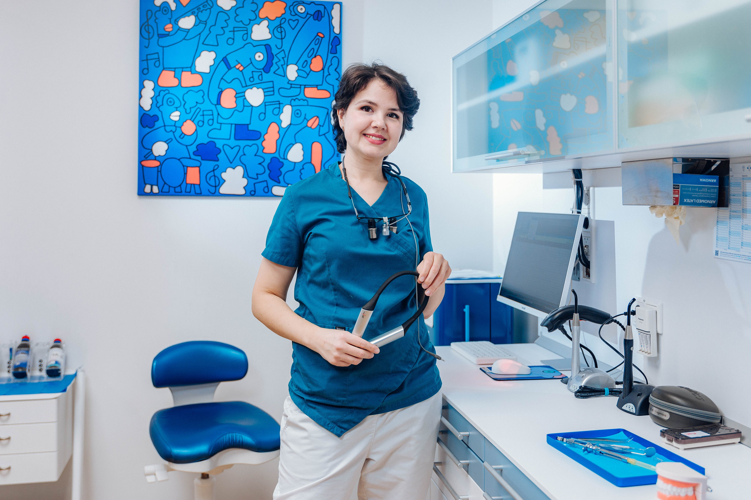 Zahnarztpraxis. Portrait family photographer in Berlin Elena Zakh