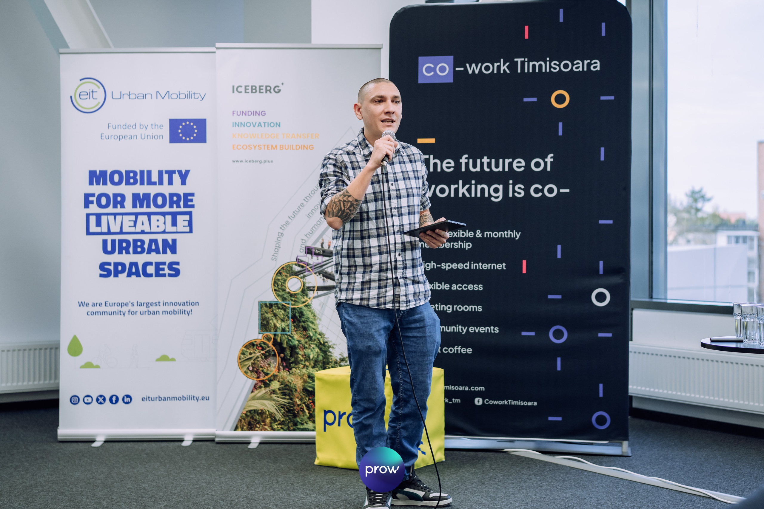 InVest DemoDay @ Cowork. Cozac Cristian Photographer