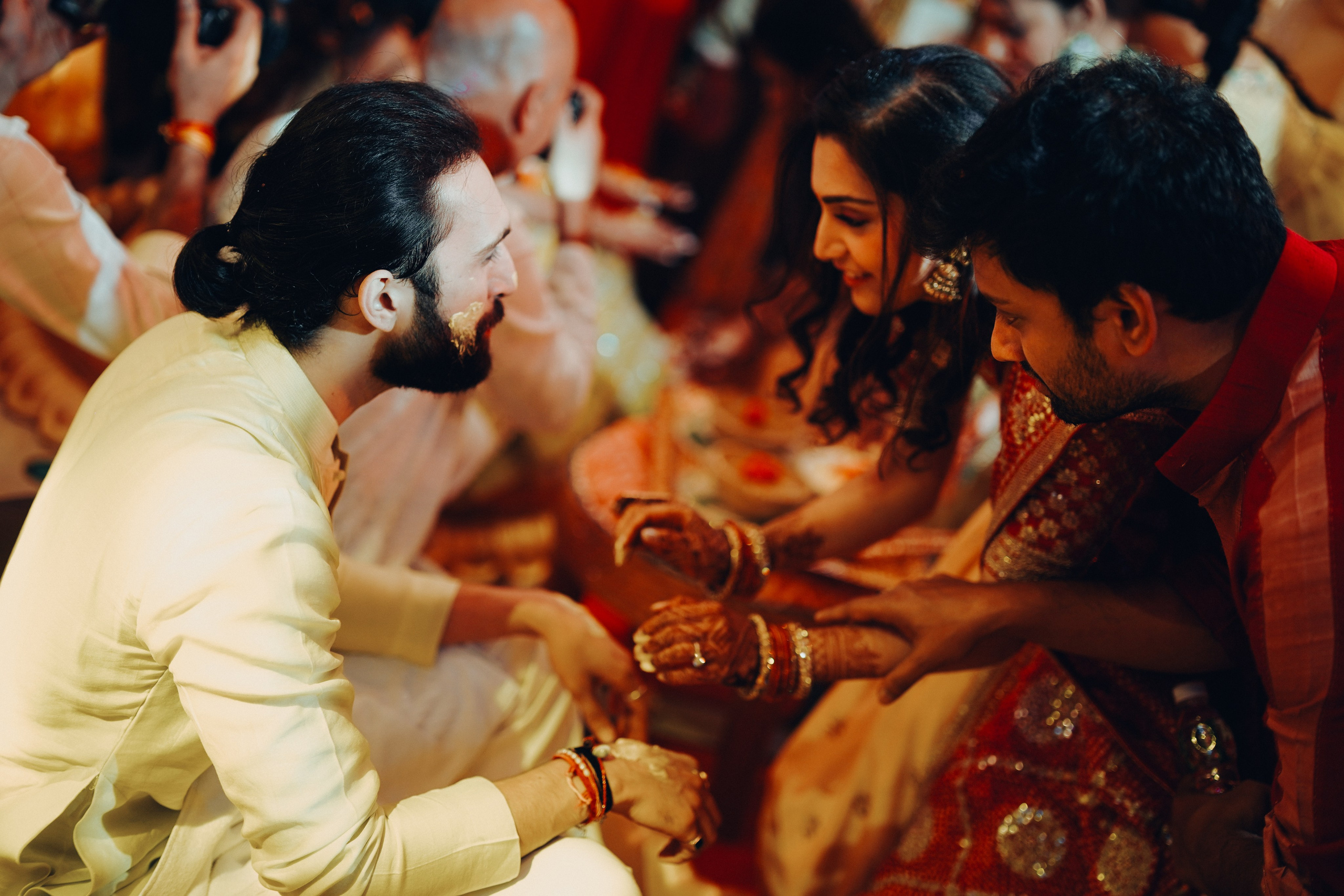 HALDI & MEHANDI. Wedding photographer Stalen Robert