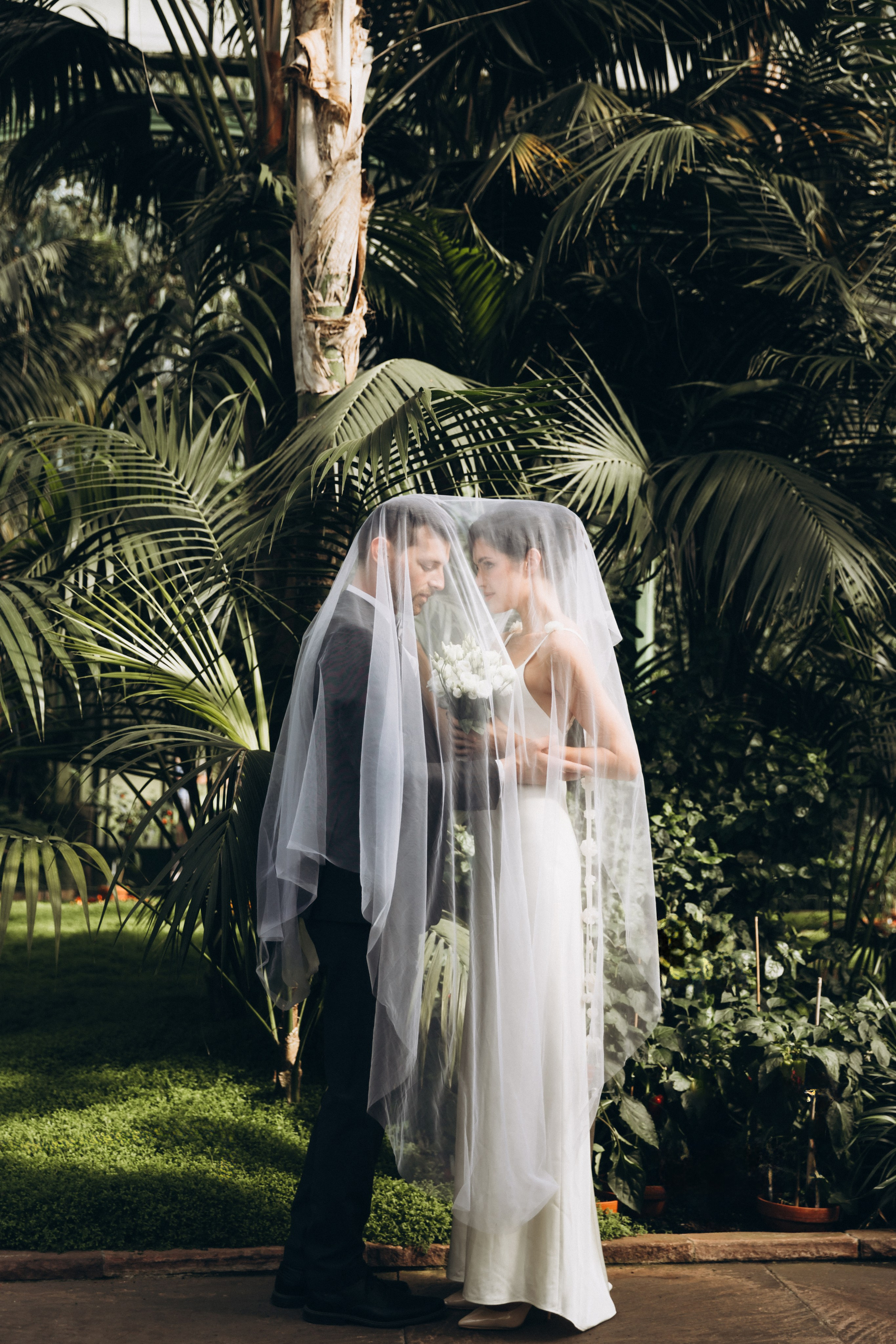 V und N. Valeria Pedanian Photography