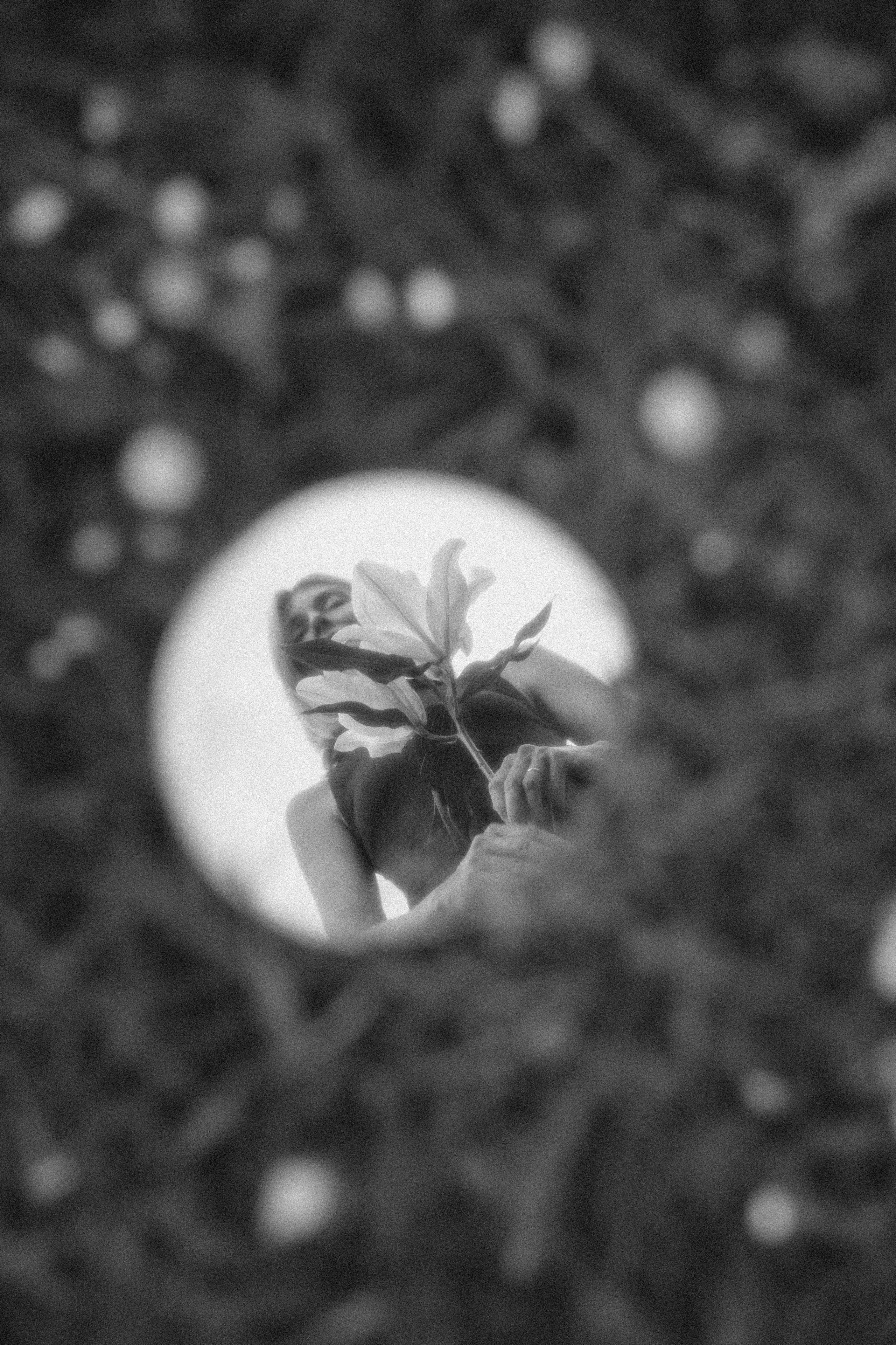 Катя с лилией. Фотограф Мила Ромашкина