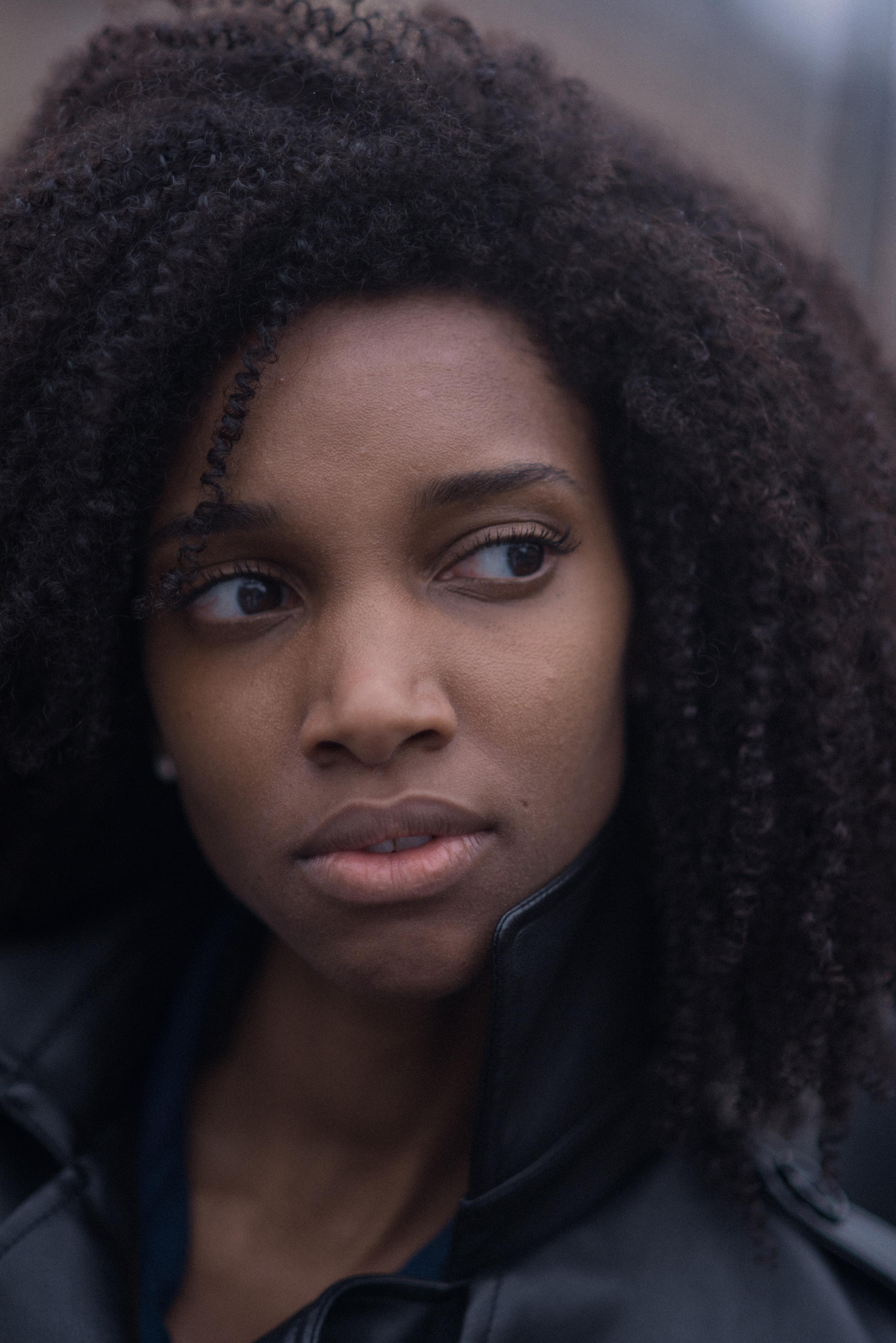 Photoshoot in Parisian style. Photographer in Luxembourg Tanita