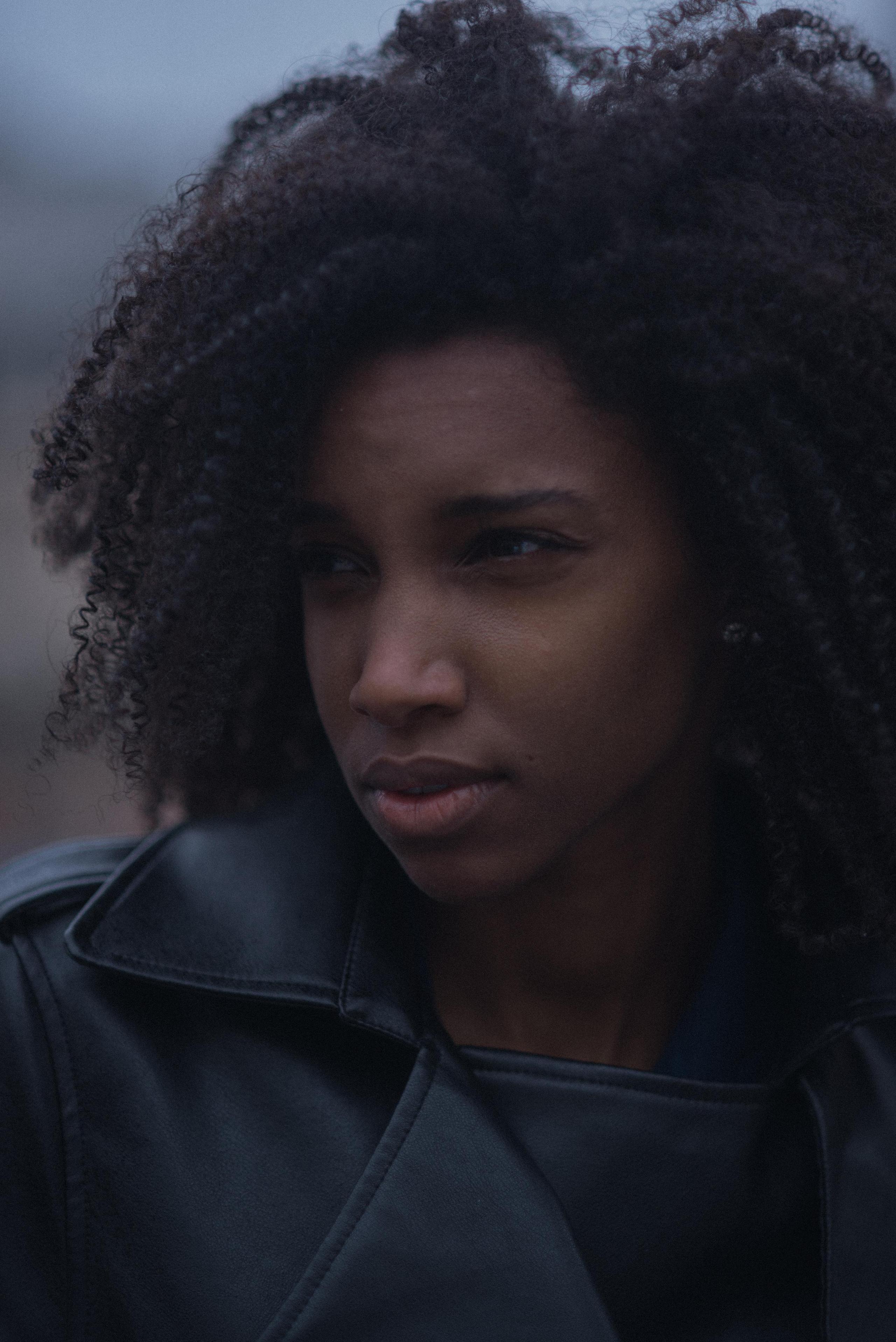 Photoshoot in Parisian style. Photographer in Luxembourg Tanita