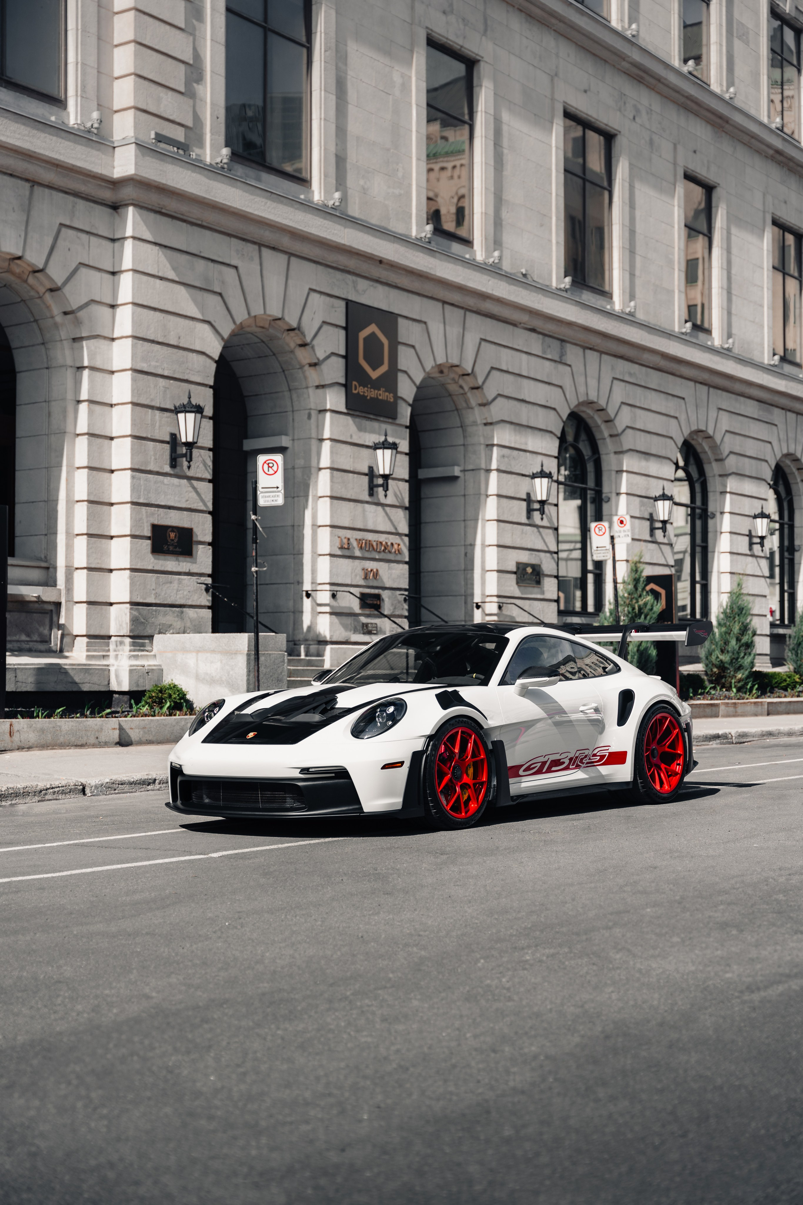 Porsche 992 GT3RS. Photographer in Paris — Vitalii Motruk