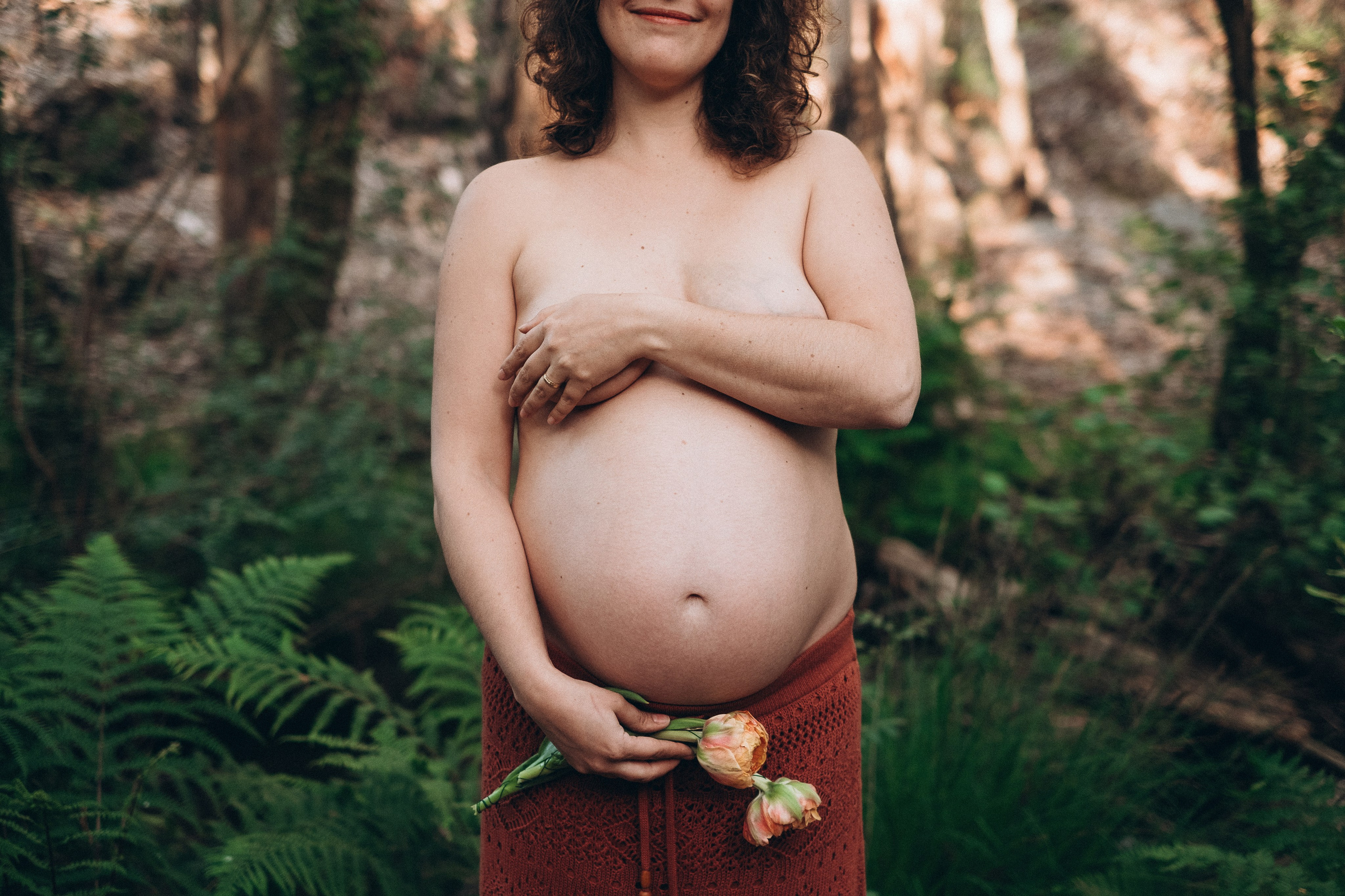 Maternity Photoshoot in Portugal — Artistic Pregnancy Session