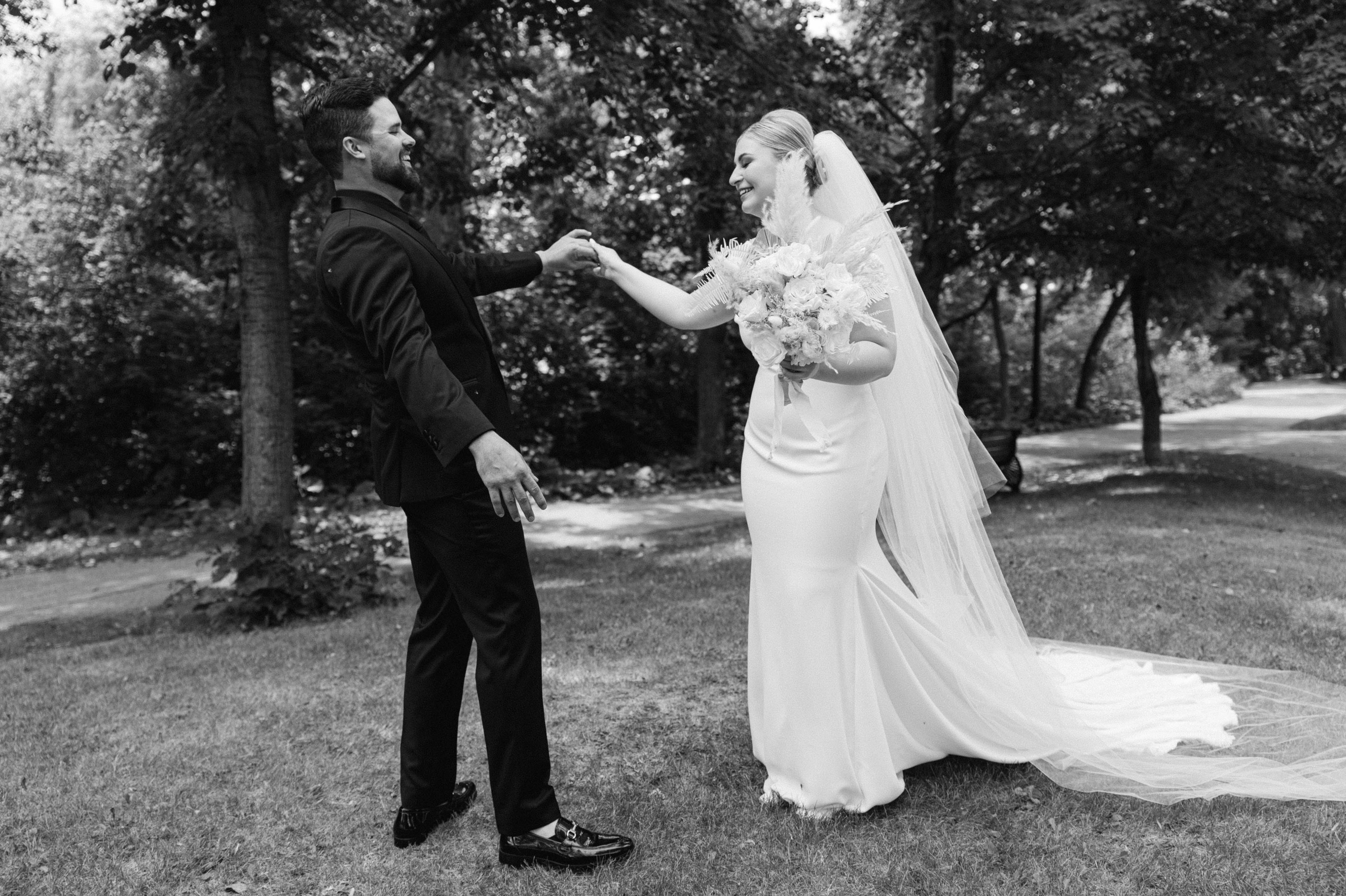 Khrystyna & Zachary (Winnipeg Art Gallery). Wedding Photographer in Winnipeg — Cinematic & Timeless by Vitiuk Photography