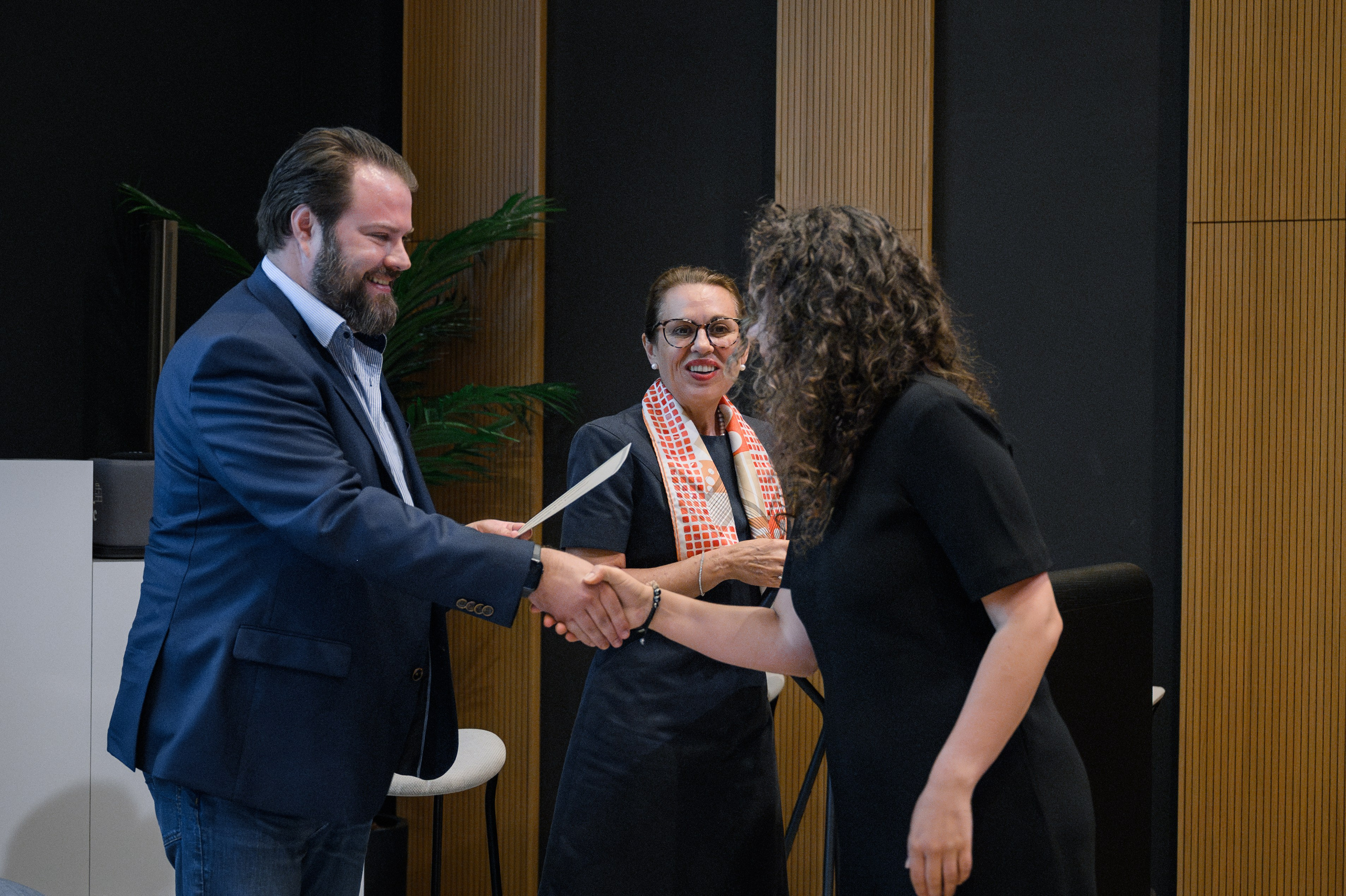 Dress For Success asbl at Pwc Luxembourg. Photographer in Luxembourg Tanita