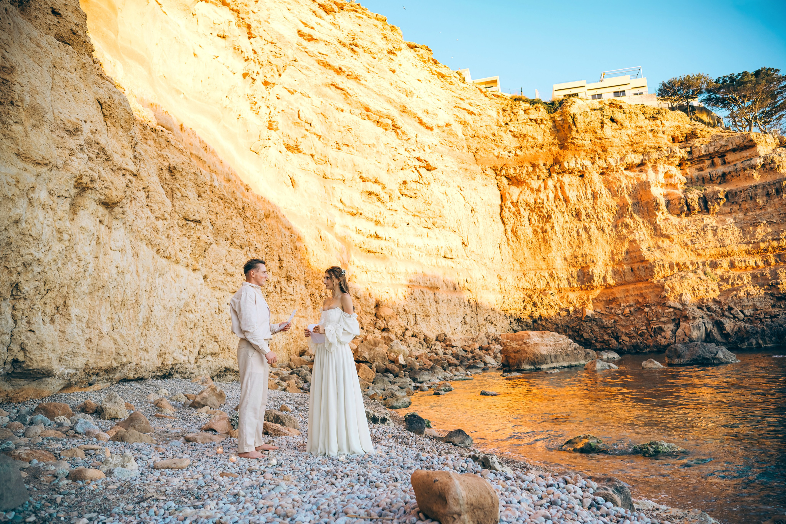 Intimate vow in the bay. Фотограф у Пальма де Майорка