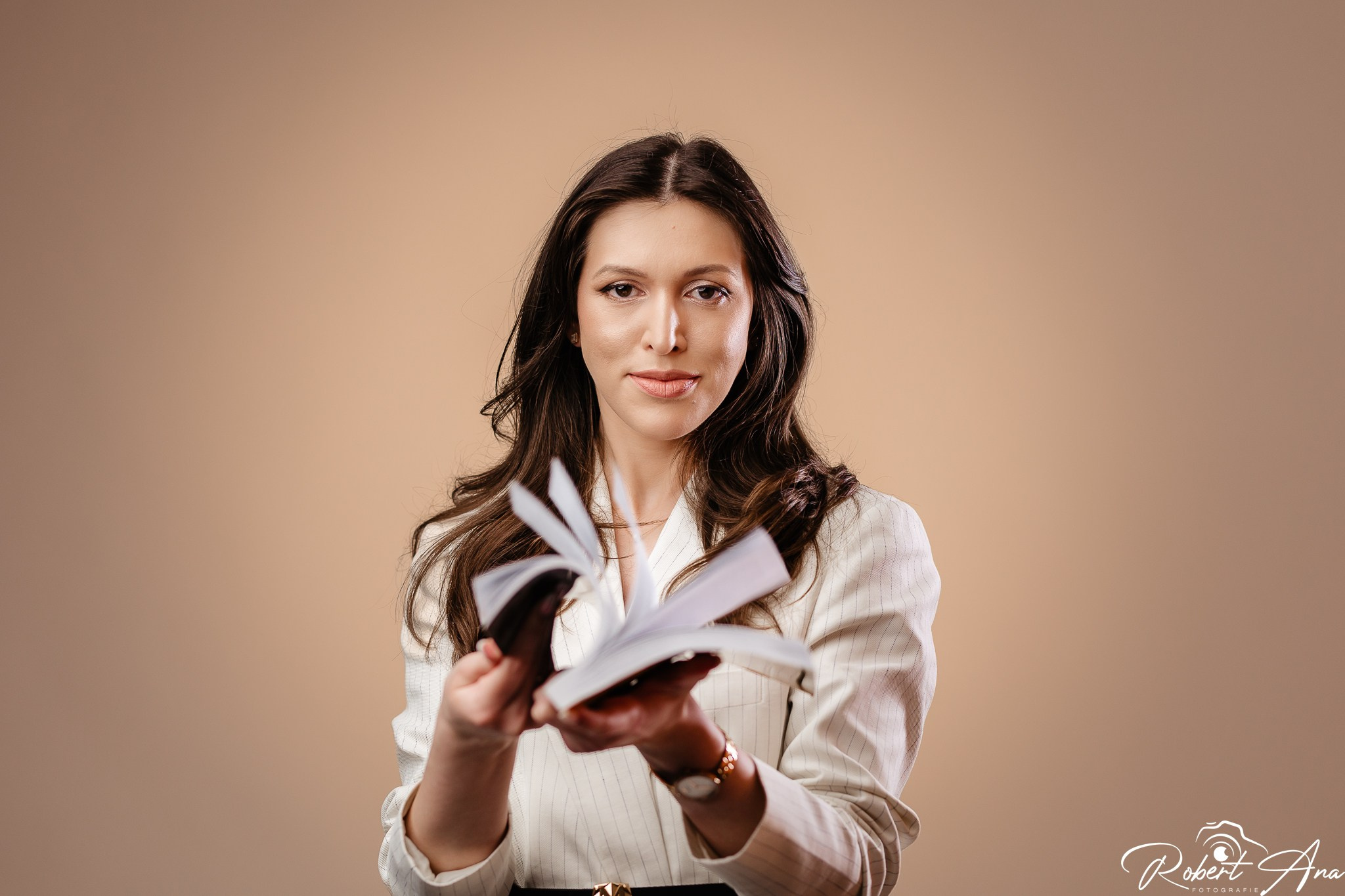 BUSINESS. Robert Blaj - Fotograf Nuntă Iași