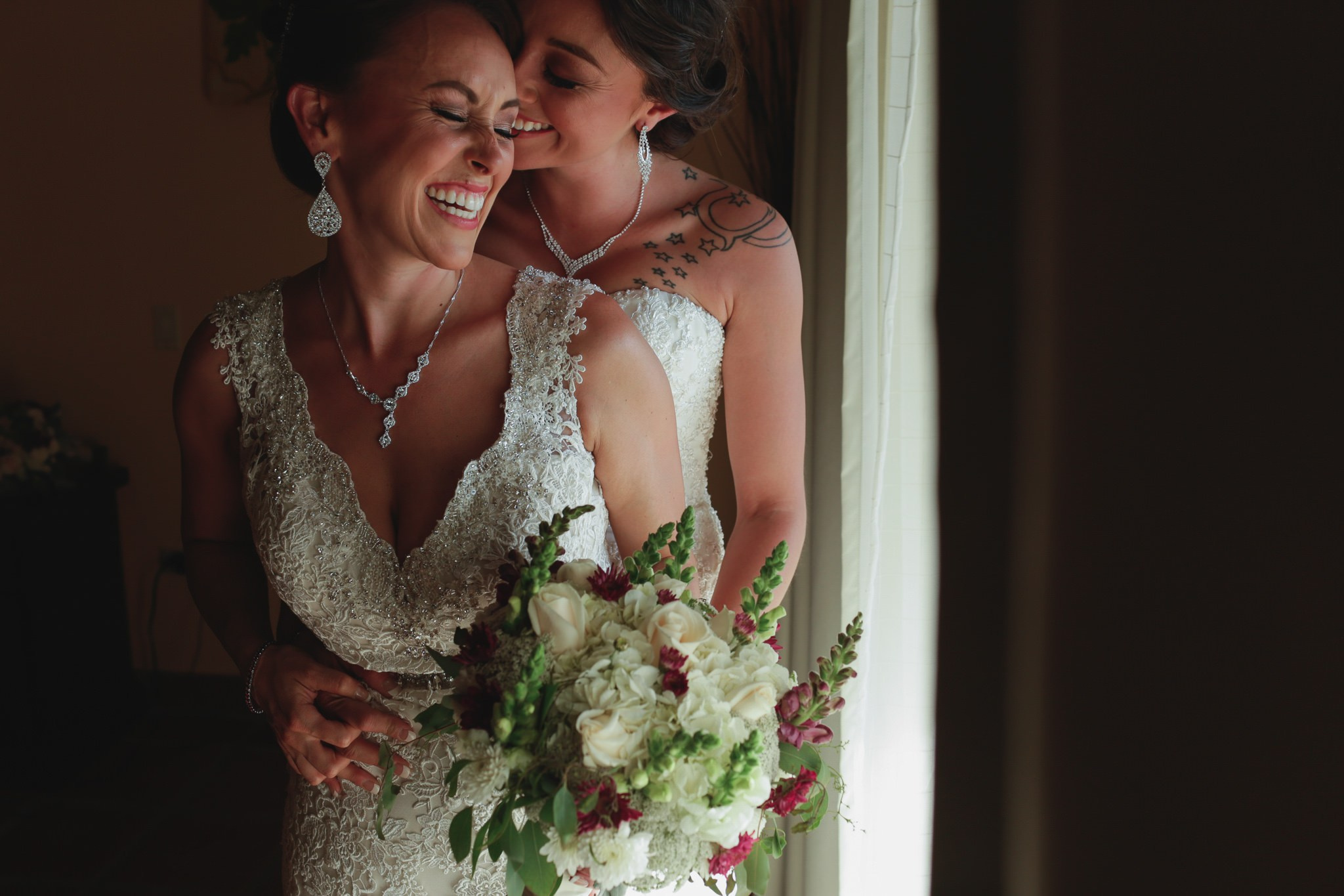 Two Brides Valle de Guadalupe Alicia y Viridiana. Estudio de fotografia en Tijuana
