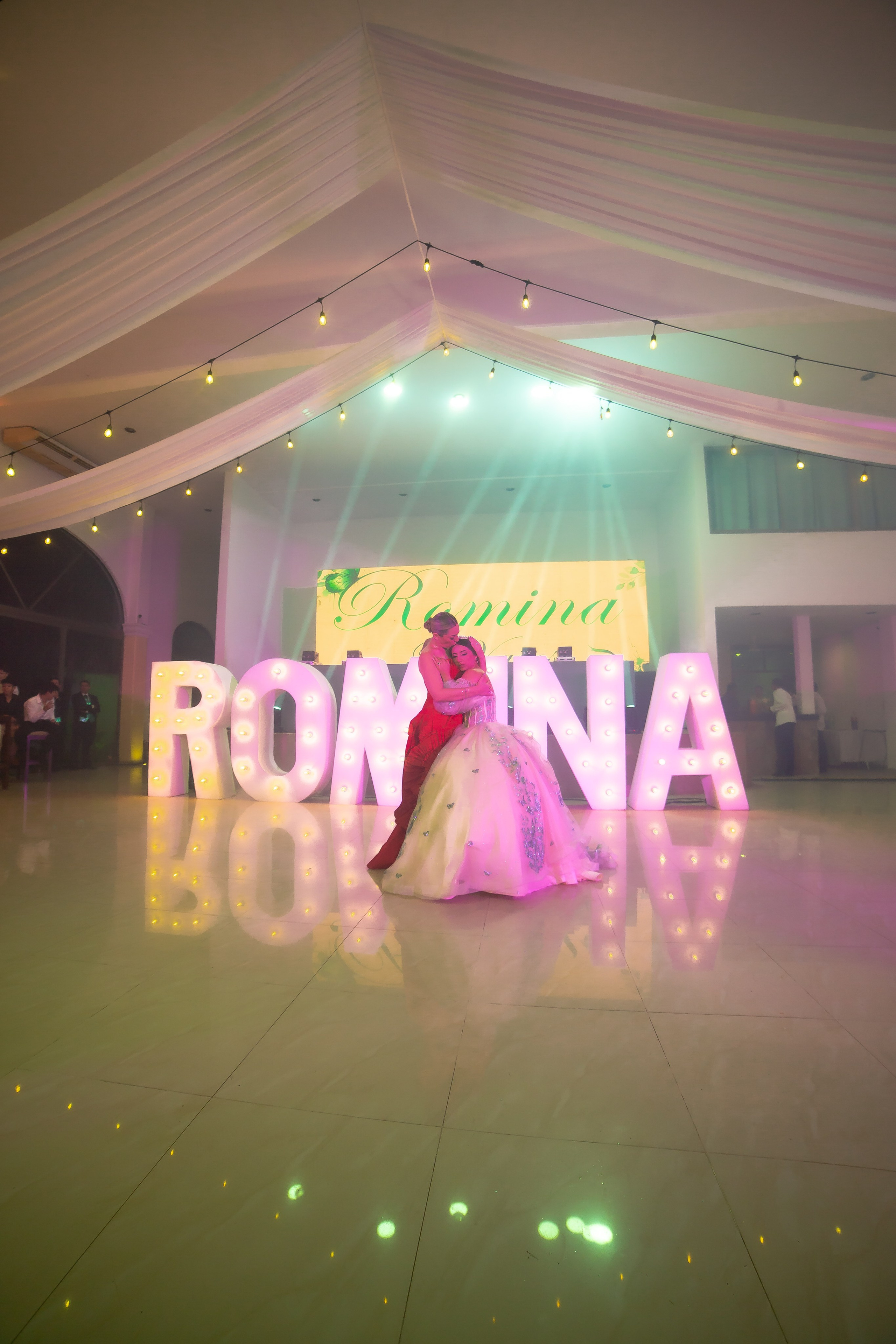 XV AÑOS ROMINA