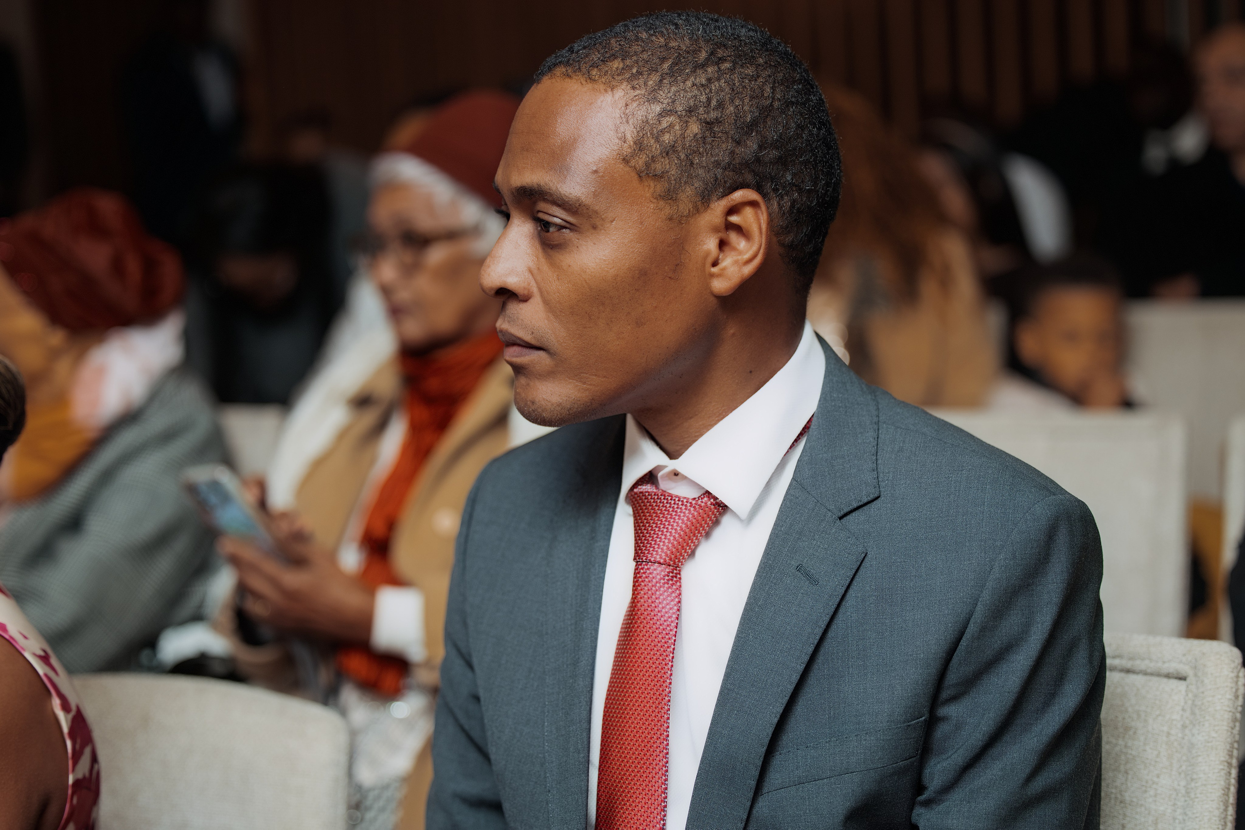 Nawik e Ethson. Fazemos o seu casamento ser lembrado por gerações