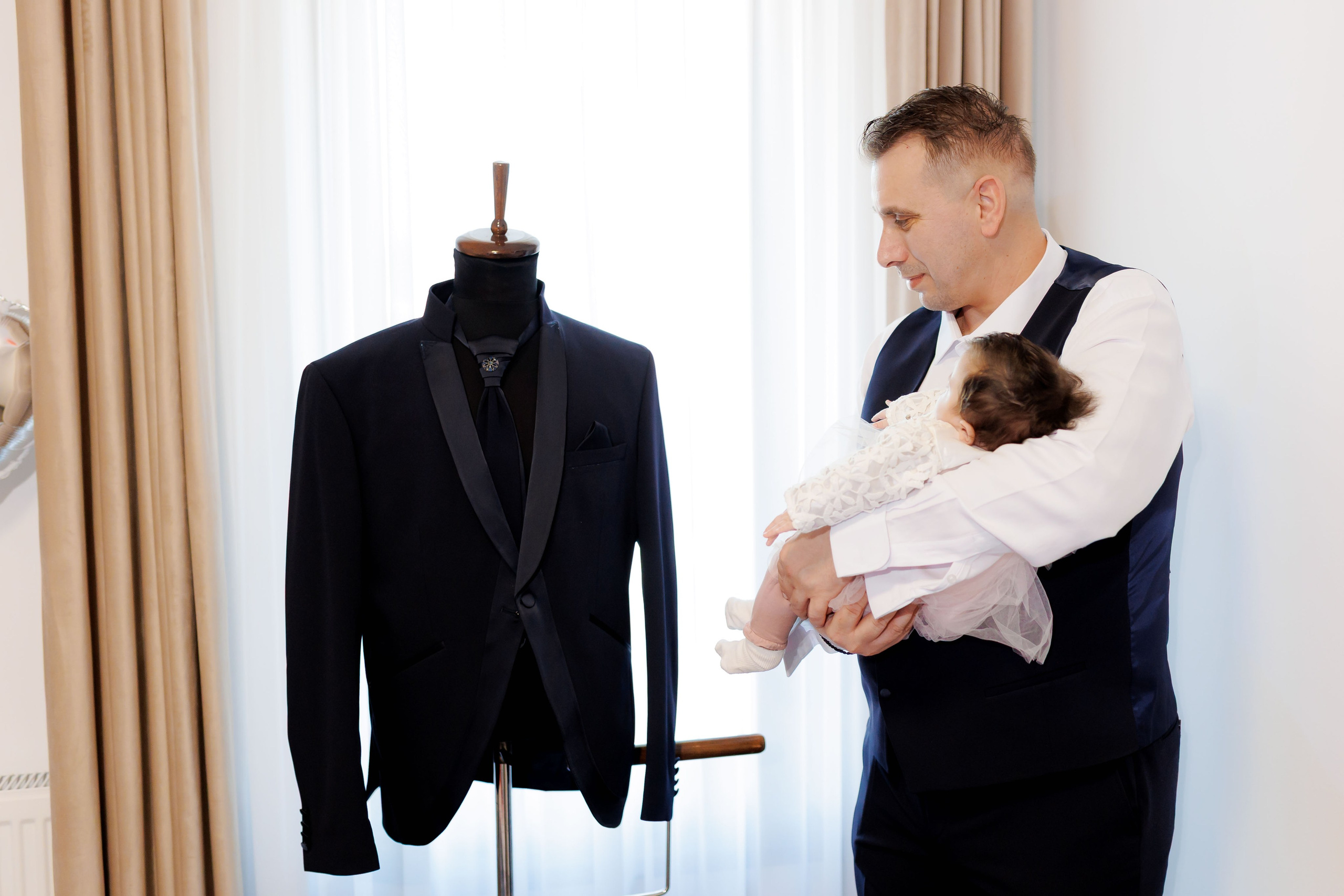 Povestea voastră, regizată de noi |Cristi Turculet Videograf Nuntă Suceava | wedding highlight. Servicii foto-video profesionale, pentru momente de neuitat