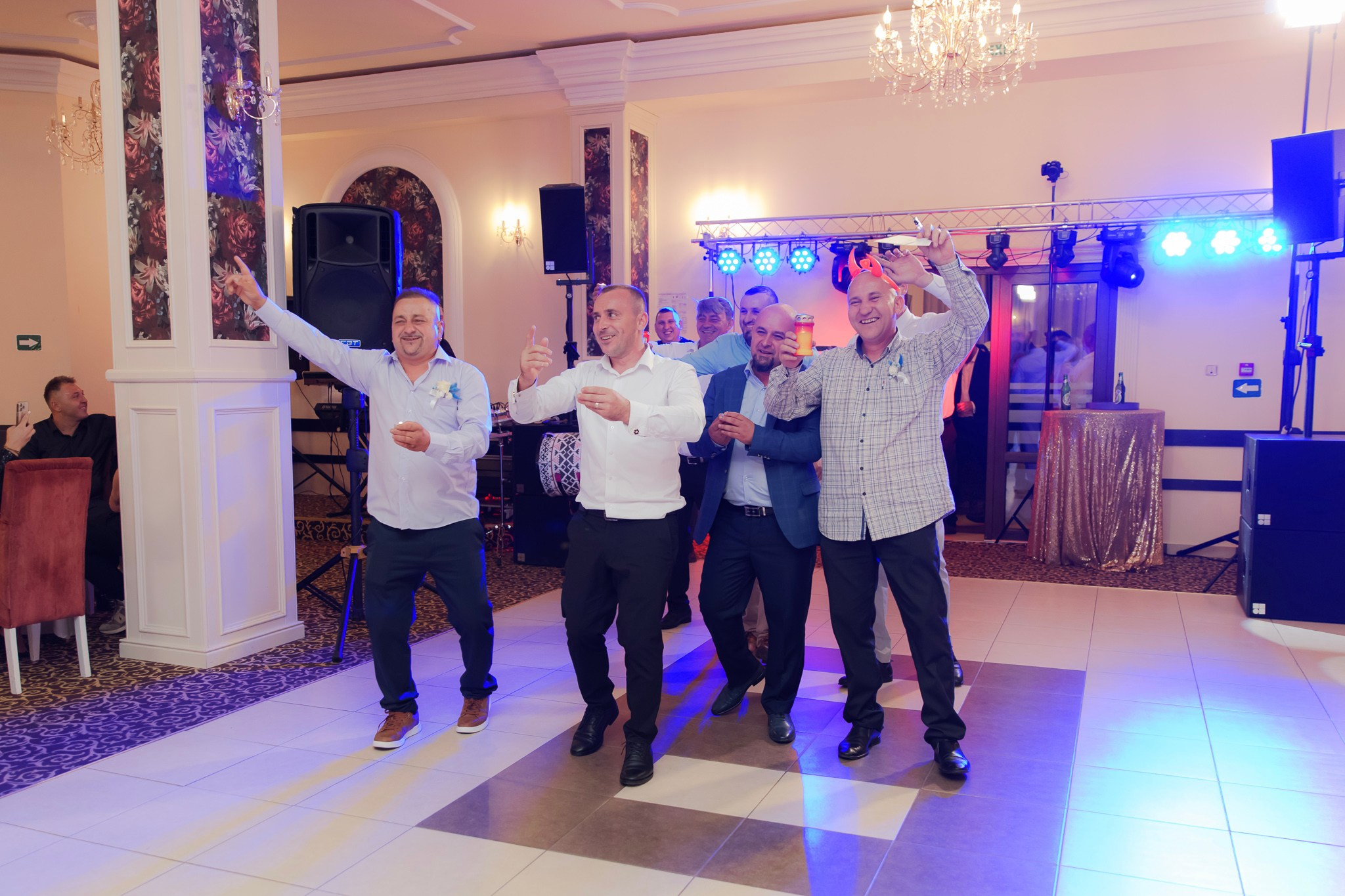 Mihai & Oana. Servicii foto-video profesionale, pentru momente de neuitat