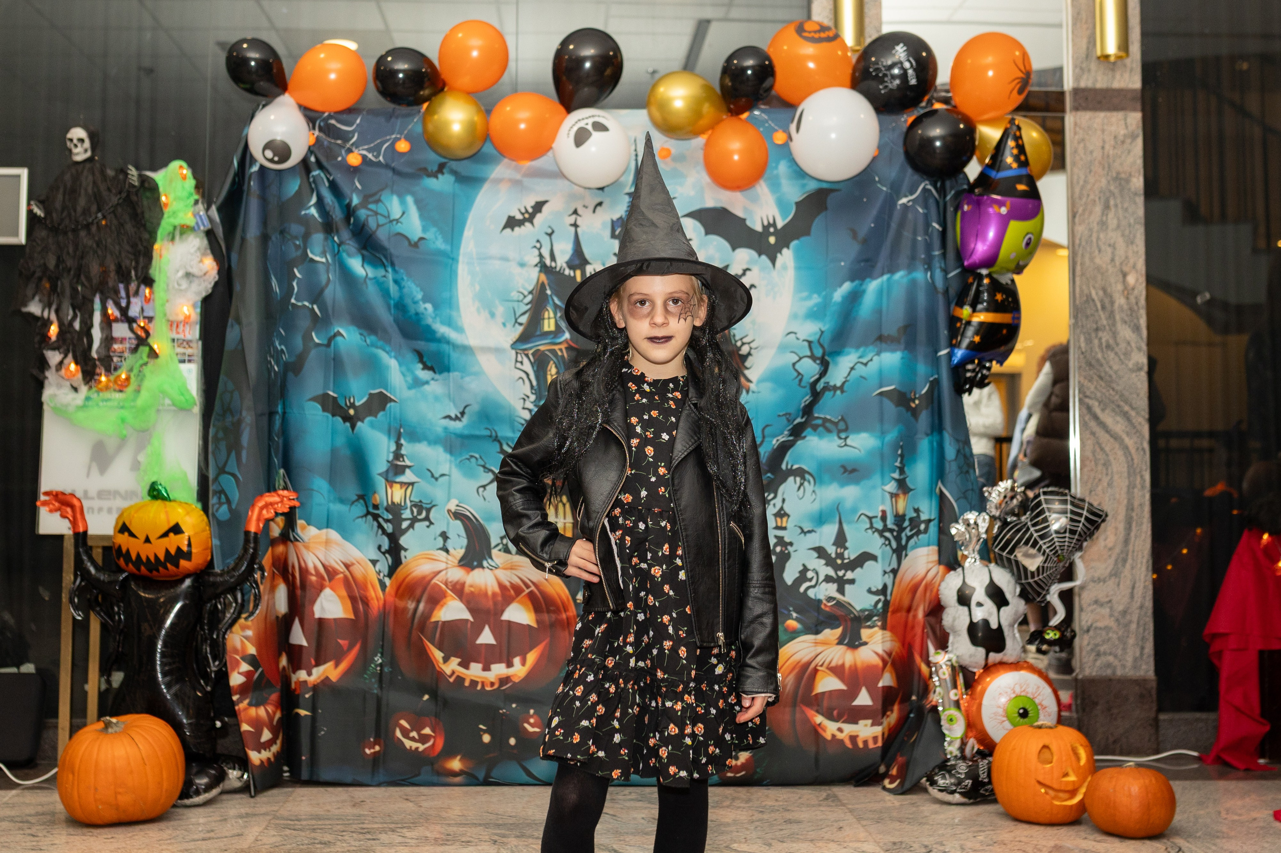 Leo dance studio Helloween 2025. Семейный и детский фотограф в Варшаве Мила Бобровская