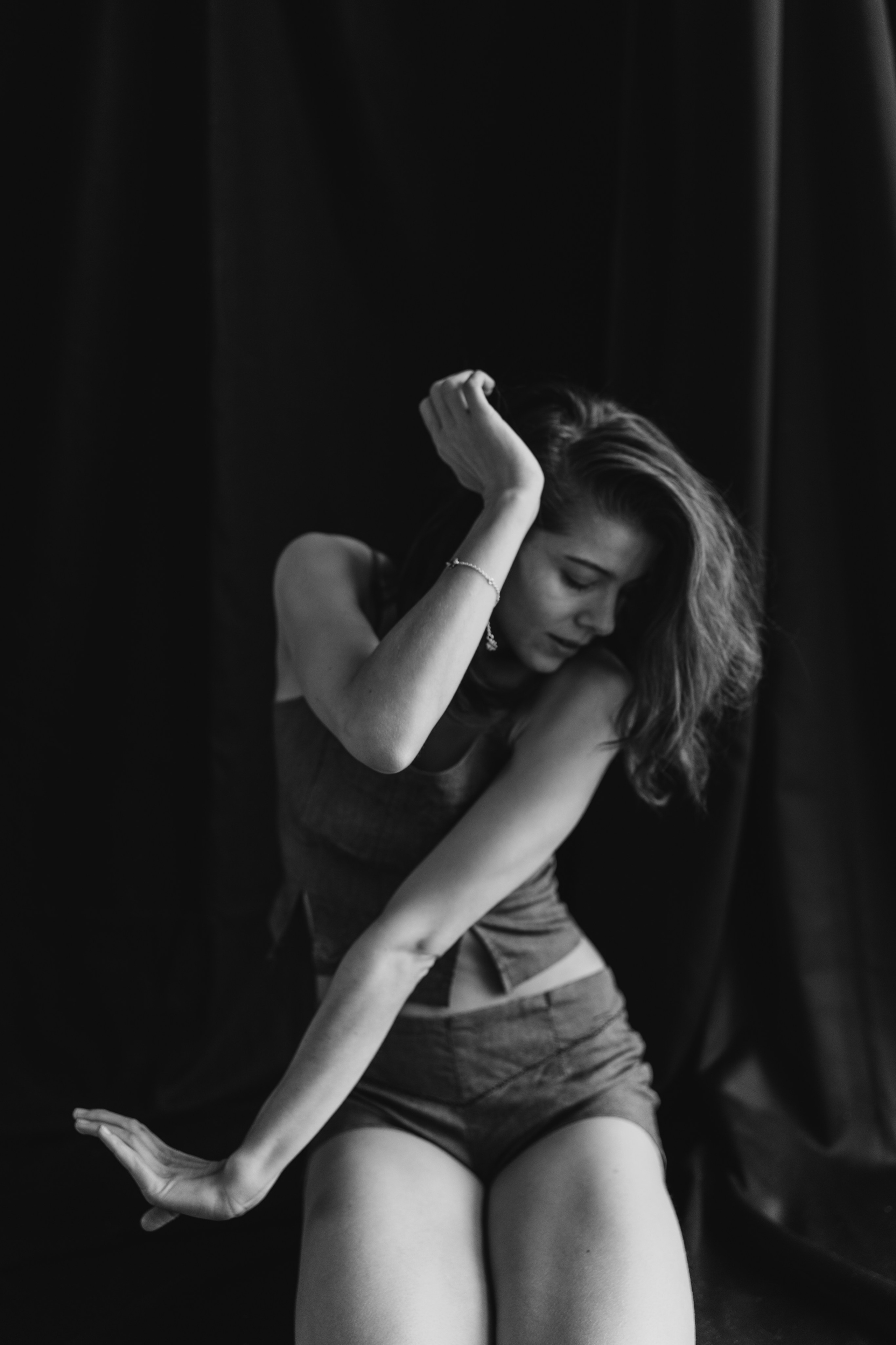 DANCERS. Victoria Olonen – Cinematic Portrait Artist | Helsinki & Europe