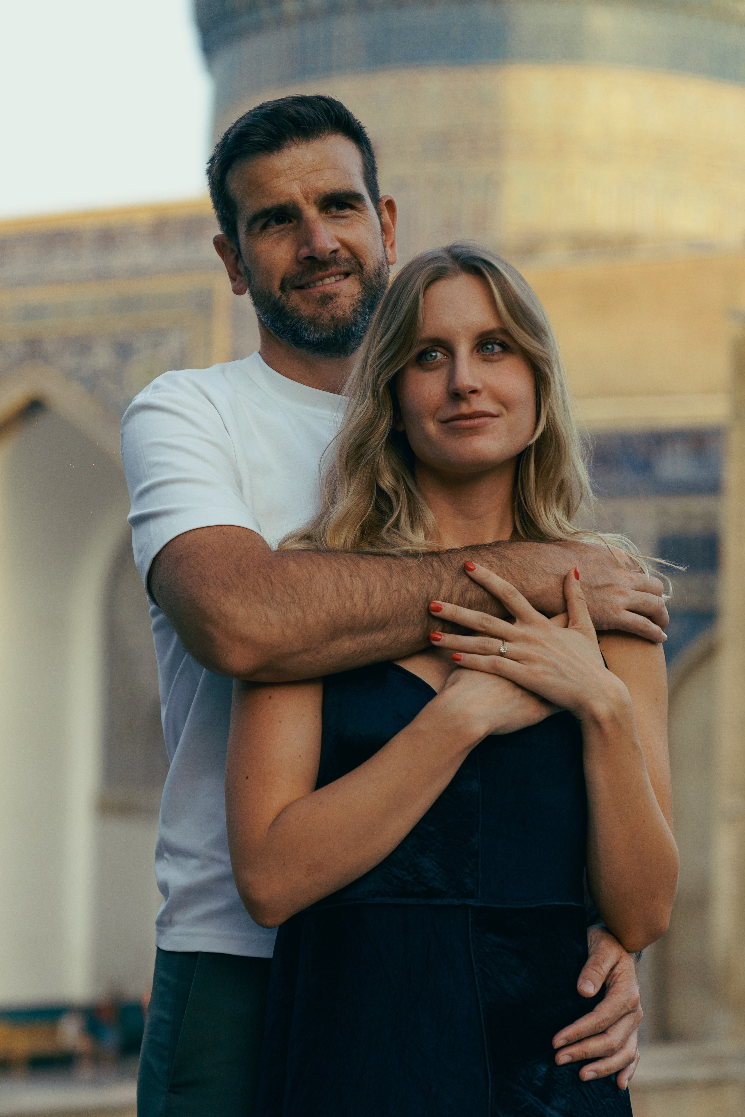 Love Story photoshoot in Samarkand with the backdrop of Gur-Emir. Photographer in Uzbekistan and Samarkand Djasur Marupov