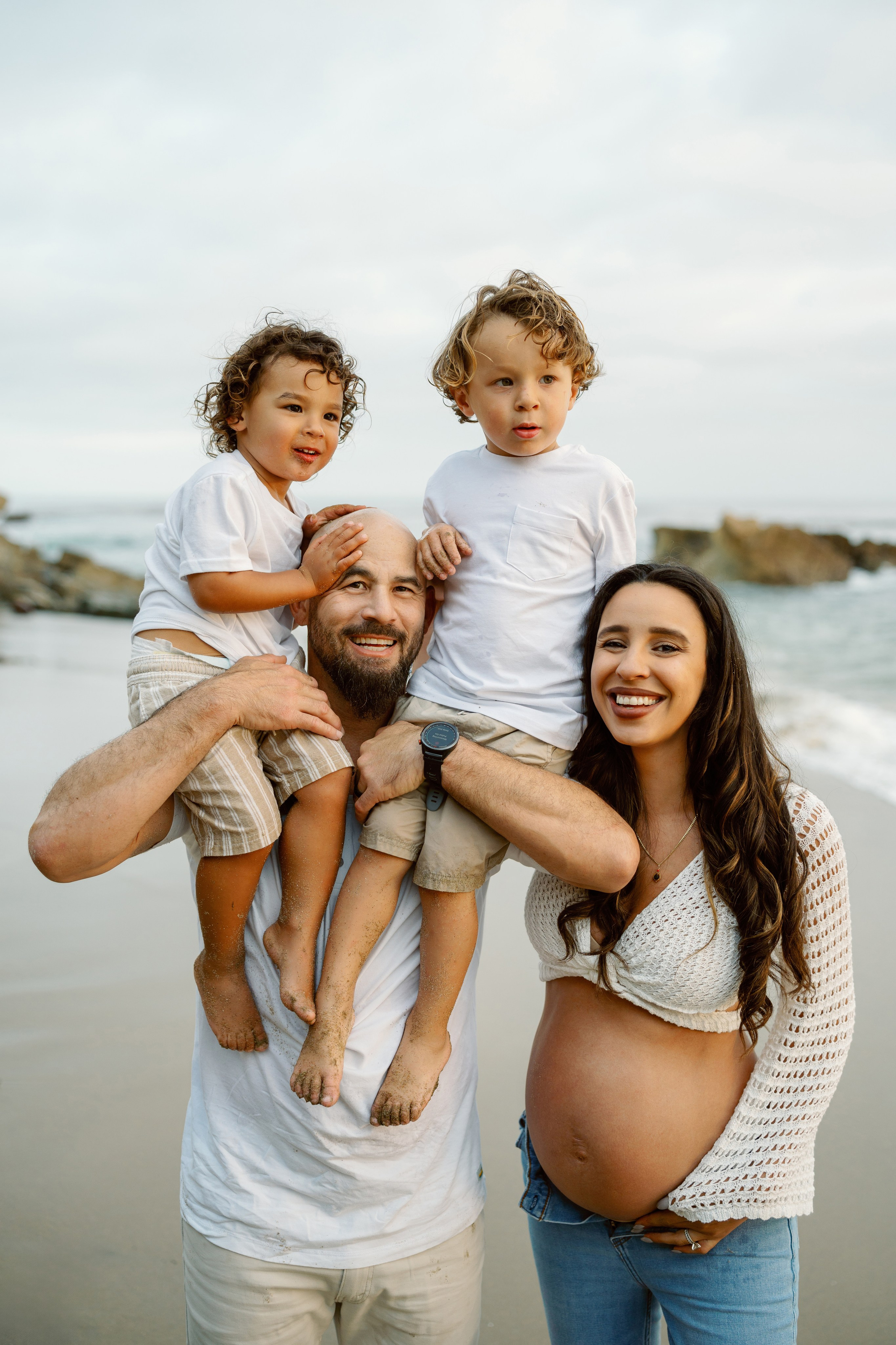 Maternity Photoshoot at Laguna Beach. Wedding Photography & Videography Team in California, Los Angeles, San Francisco, San Diego and Travel