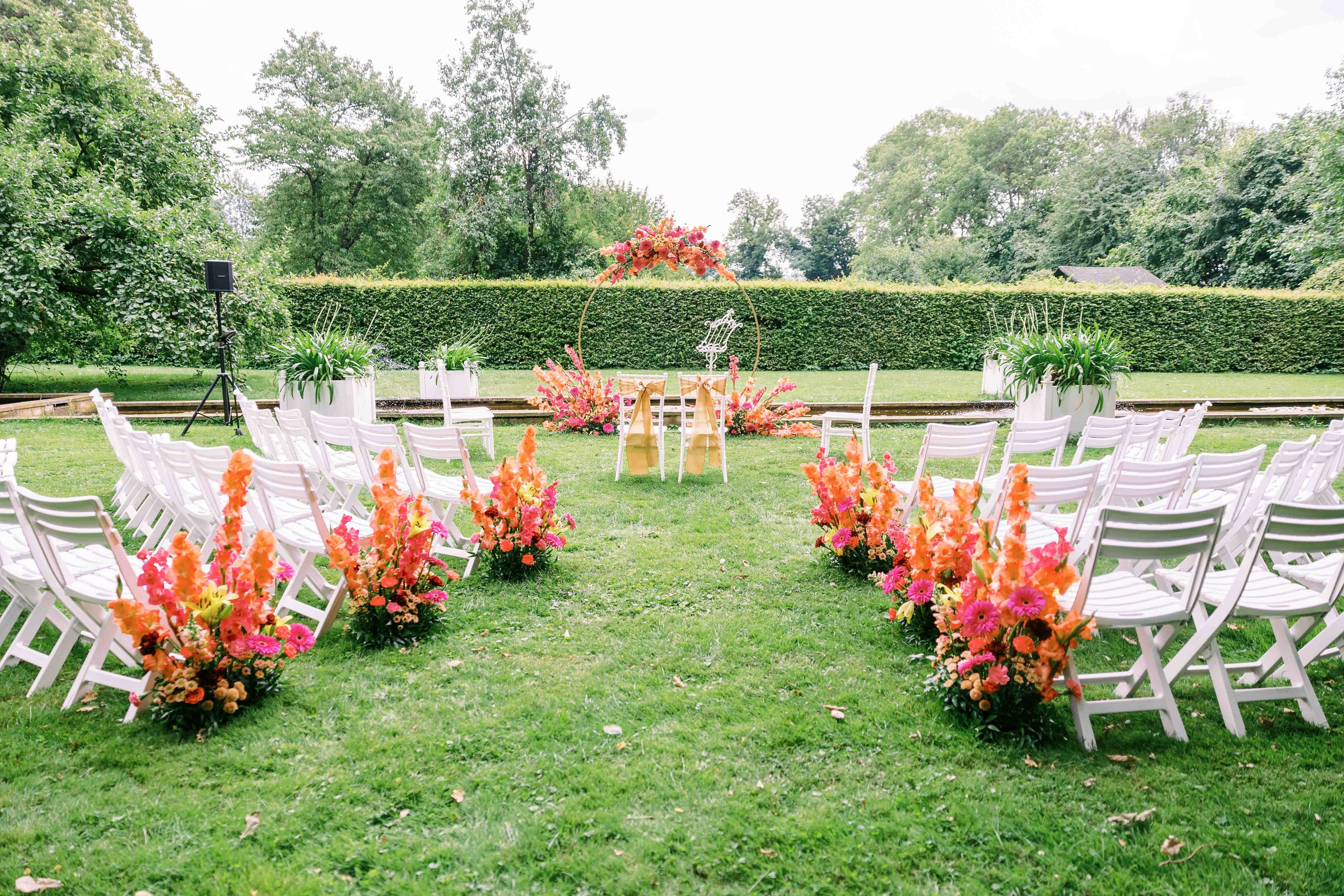 freie trauung deko im schloss von hammerstein