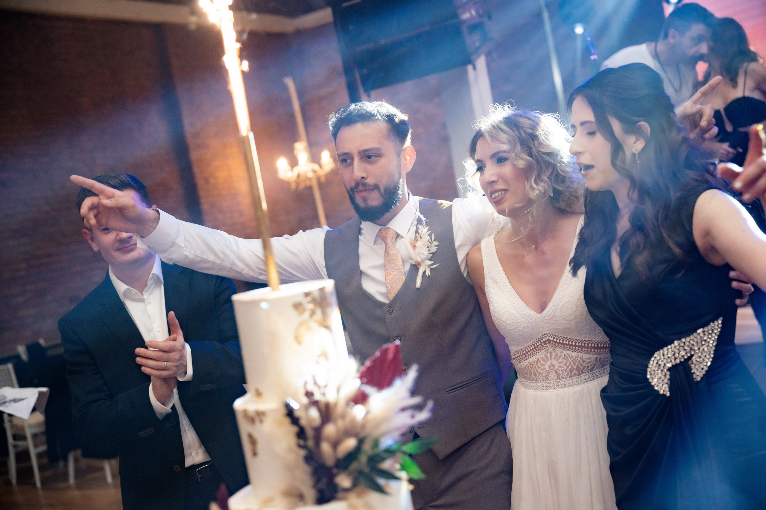 Octavia & Theo. Destination Wedding Photographer Alex Pasarelu