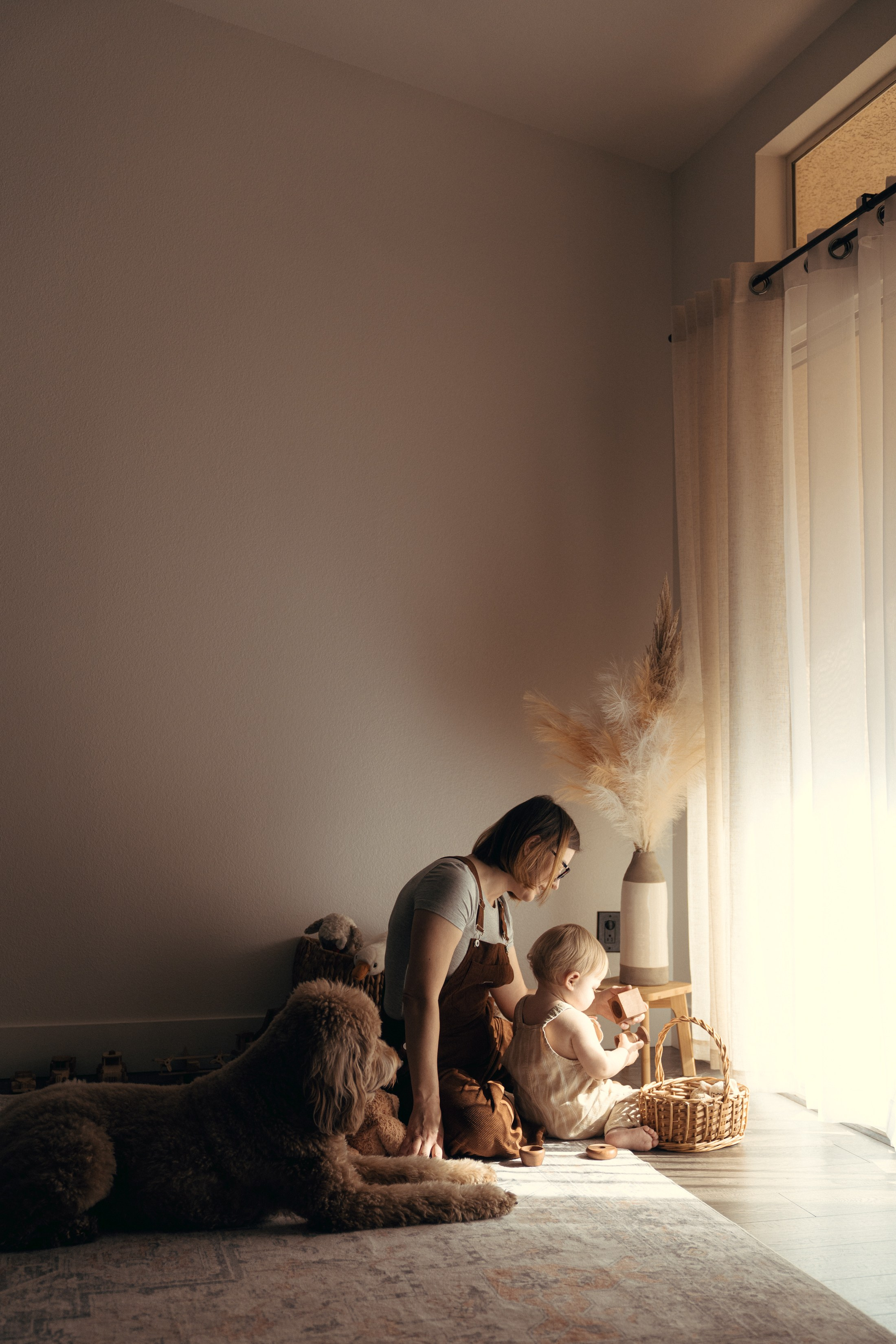 Liam Noah, Angela & Cooper. Wedding & elopement photographer Viktoriya Kravtsov. Las Vegas