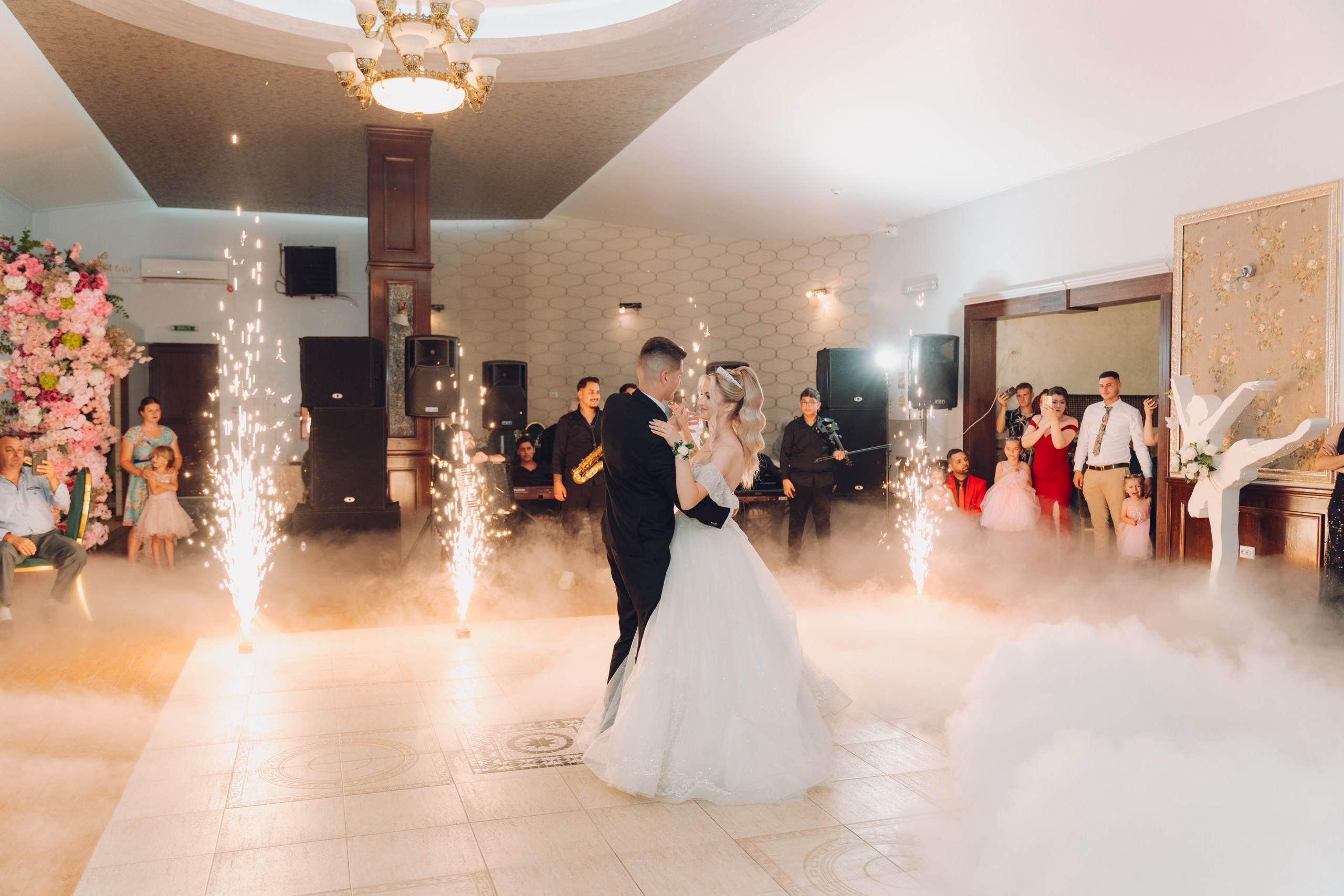 Anastasia & Paul. Ionut Cimpoes FOTOGRAF