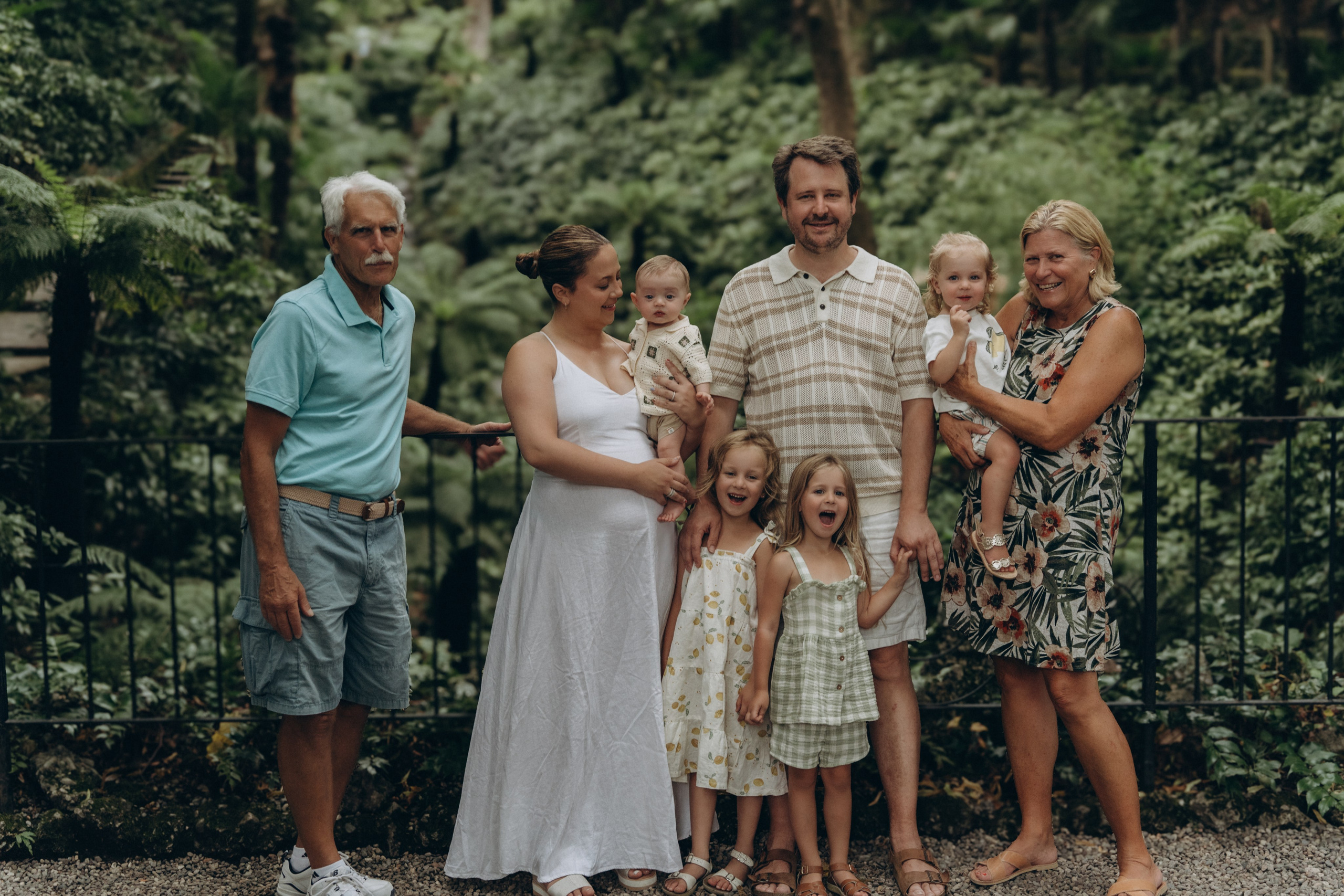Family moments in Como Lake. PHOTOGRAPHER IN ITALY