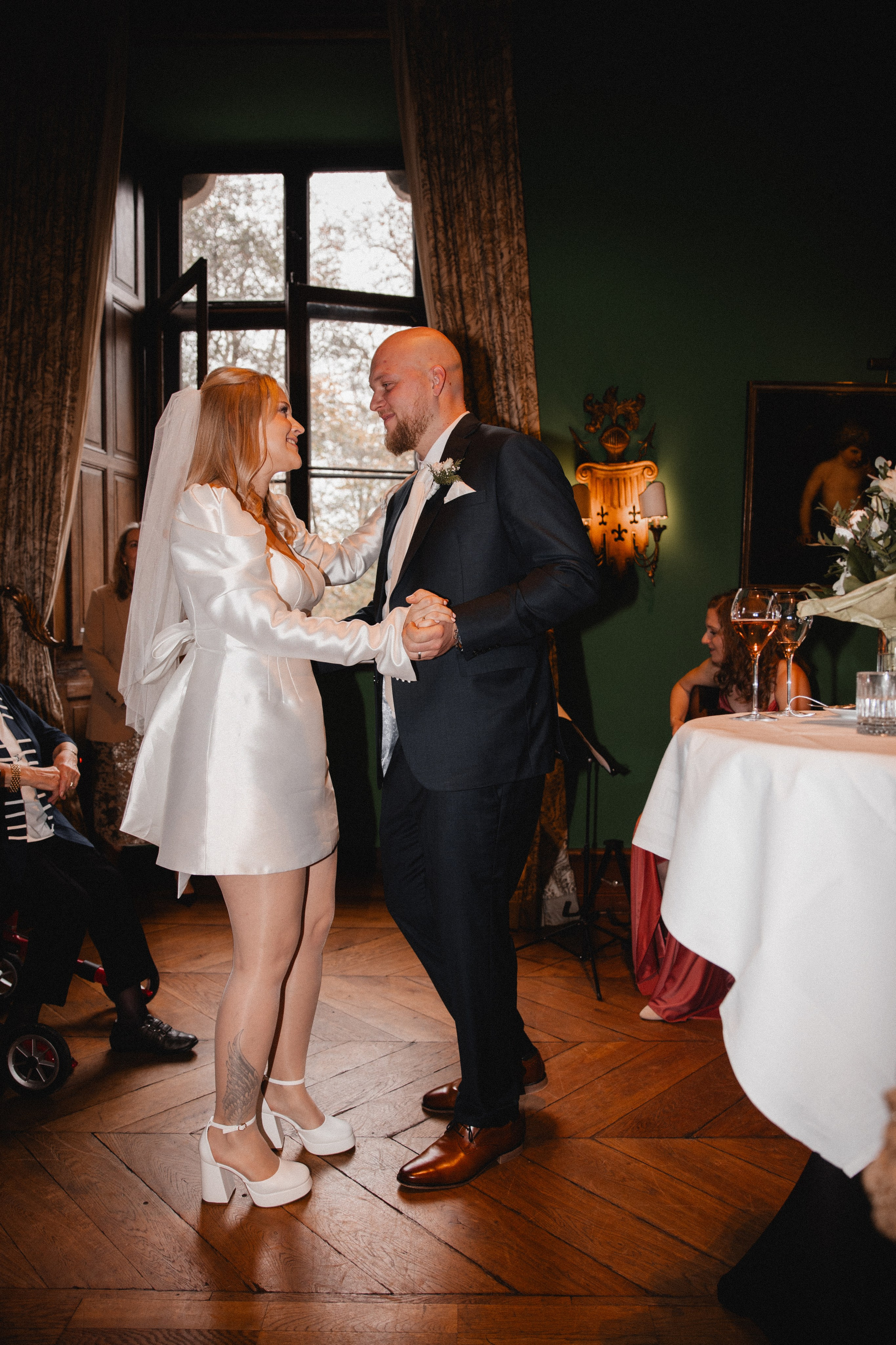 Louisa & Niklas | Schlosshotel Hugenpoet. Photographer in Bochum Dolia Halyna