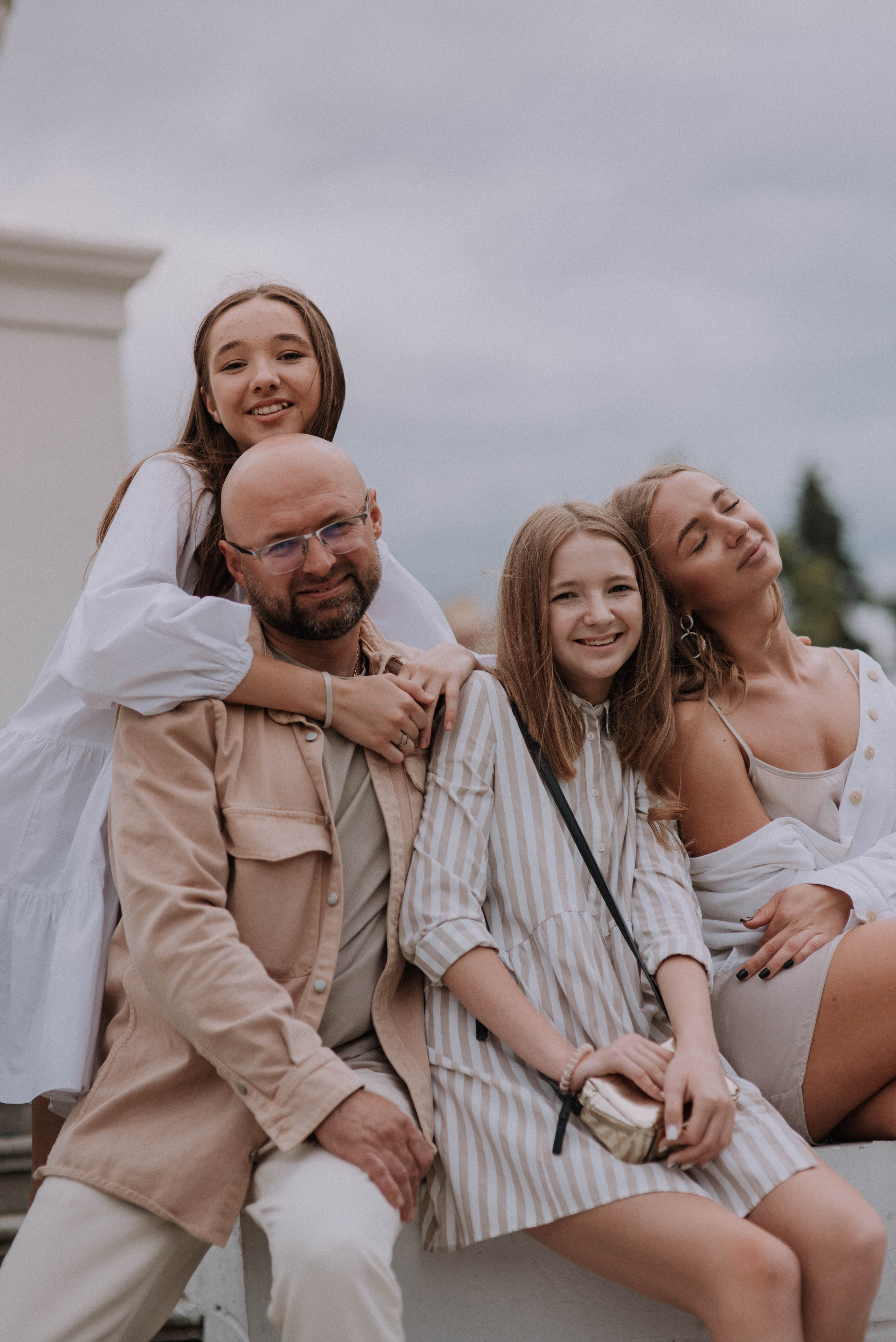 3 + 1 = The Family. Home page