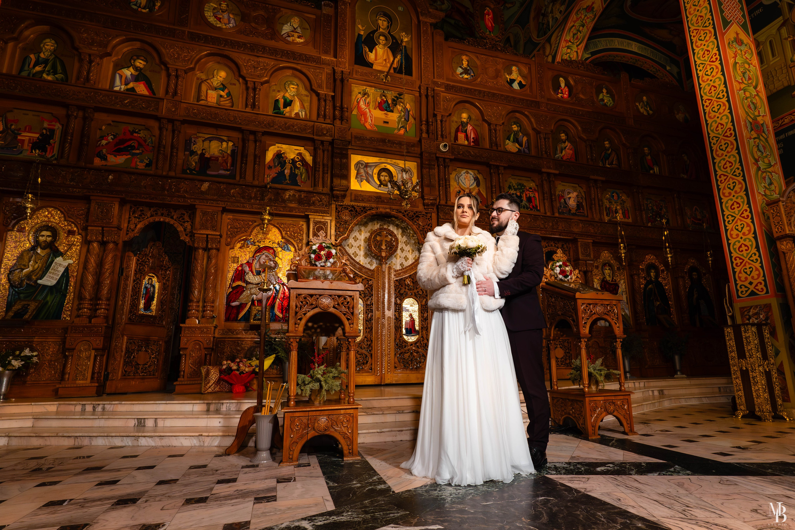 Constantin și Cătălina. MBT STUDIO