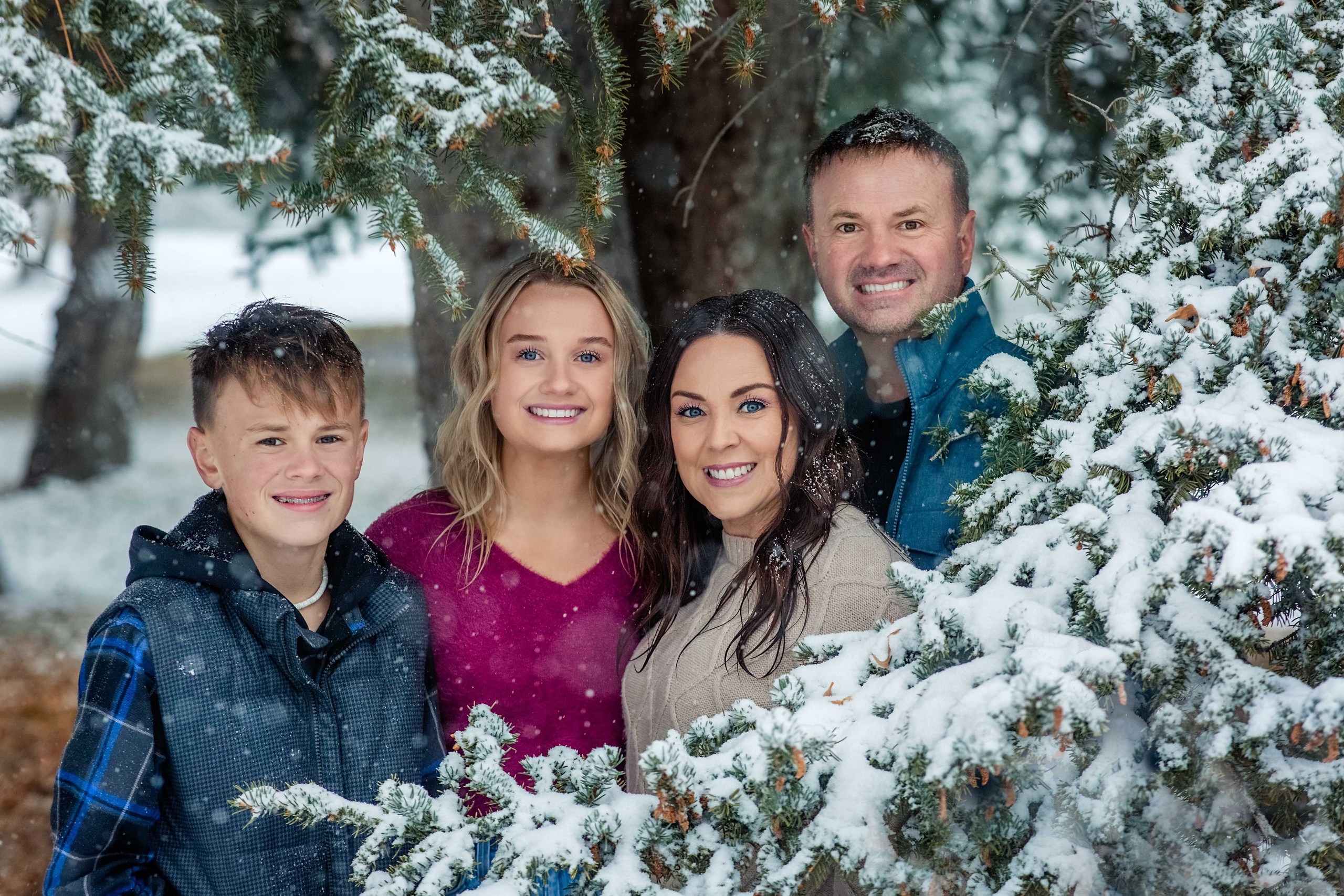 Cassidee. Wedding photographer Utah. Weddings, Families, Portraits