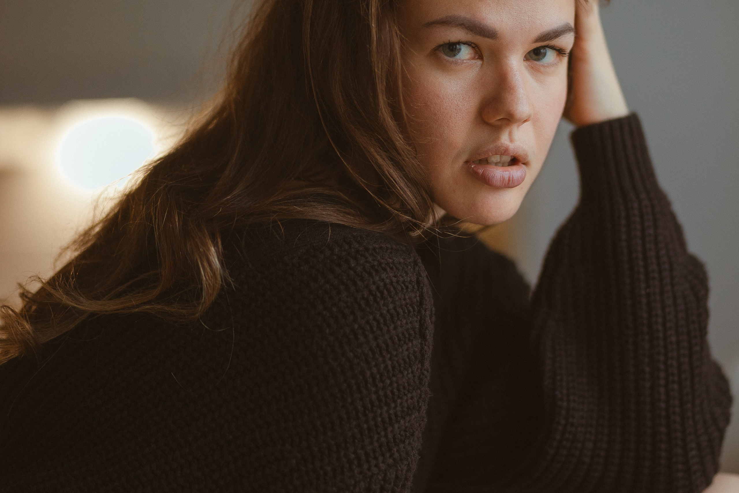 Boudoirkuvaus kotona -kuin tarina. Valokuvaaja Lahti, Helsinki Elena Salonen