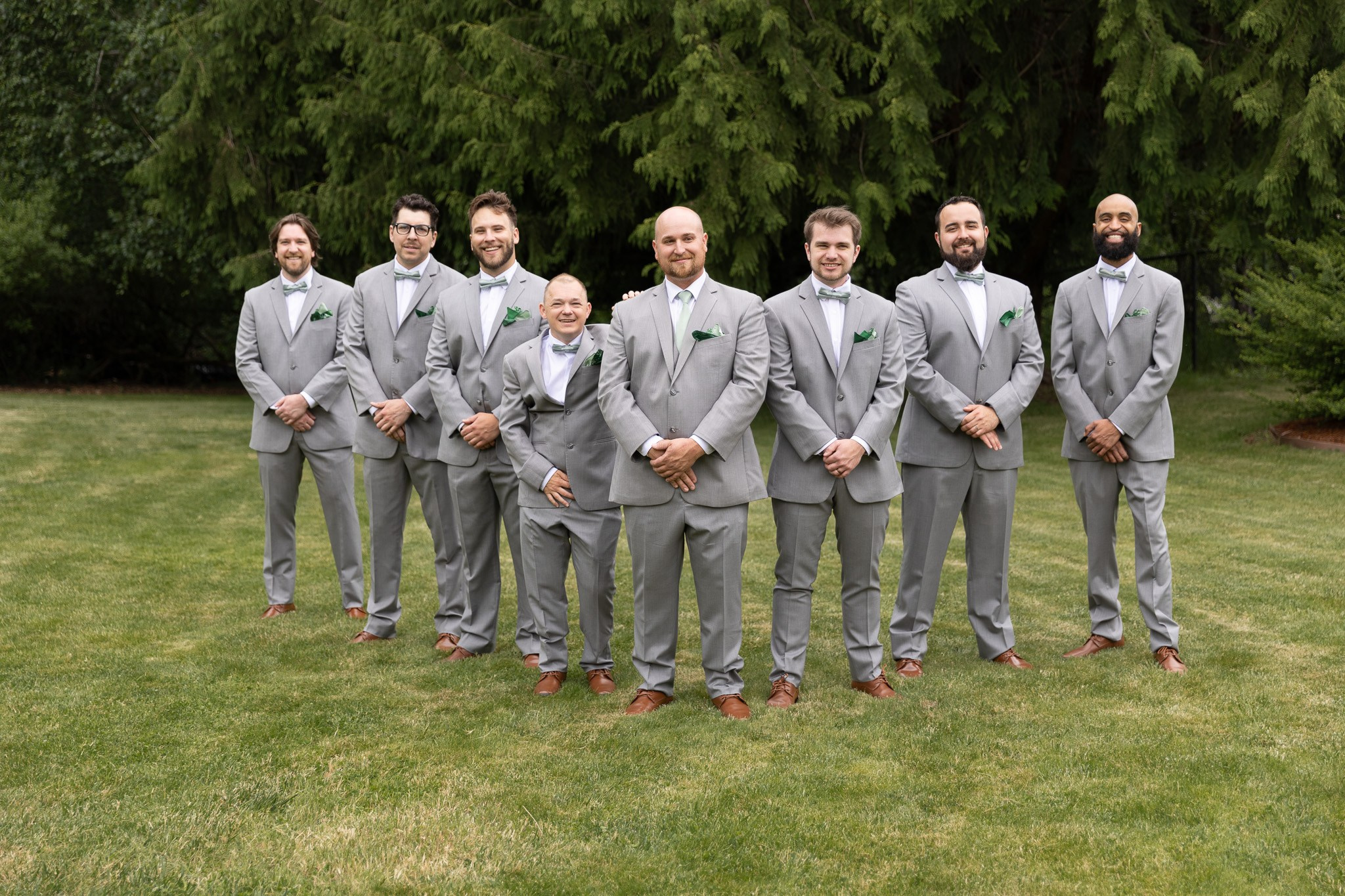 Backyard Wedding. Family and Wedding photographer