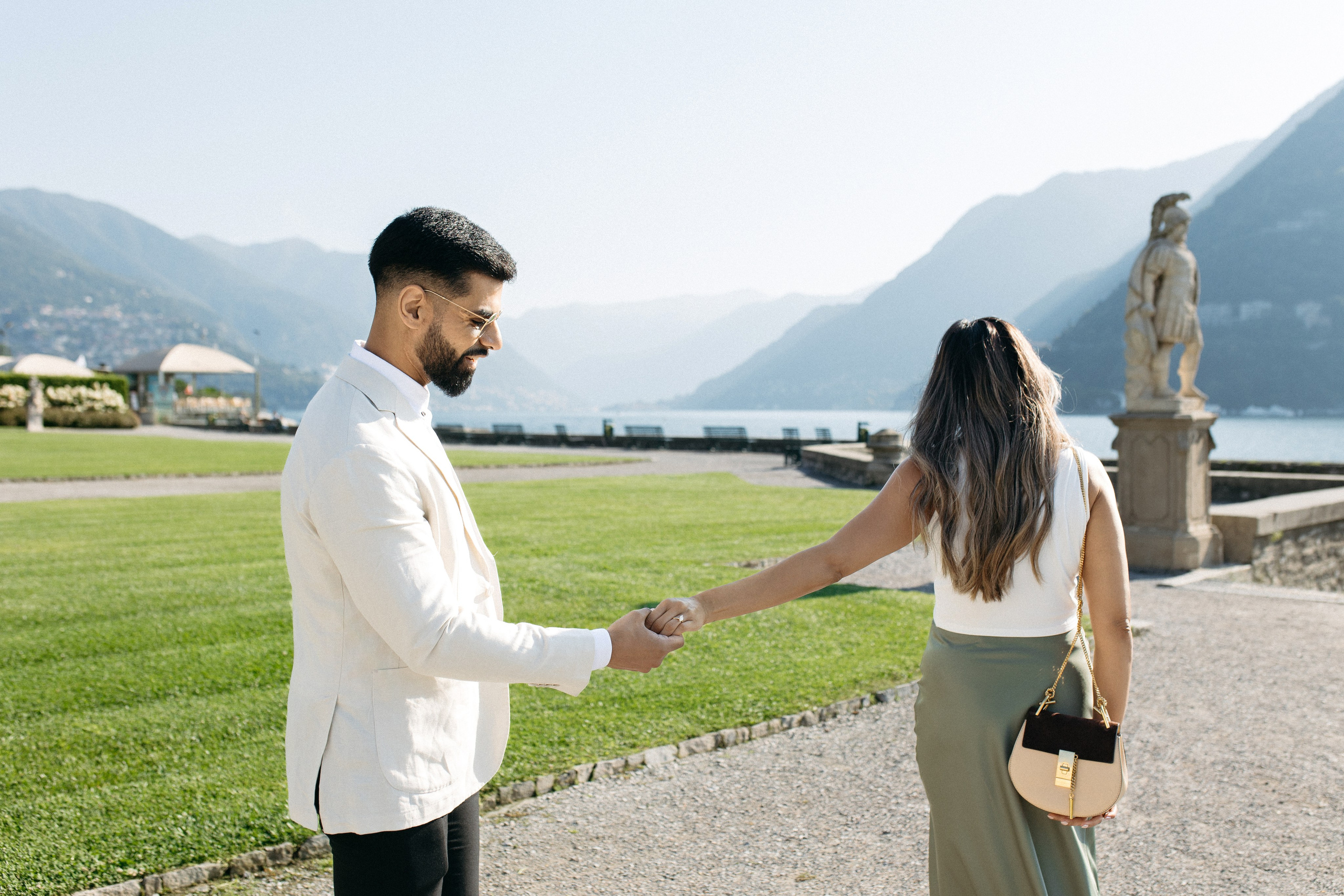 She said yes 💍. Wedding photographer in Italy