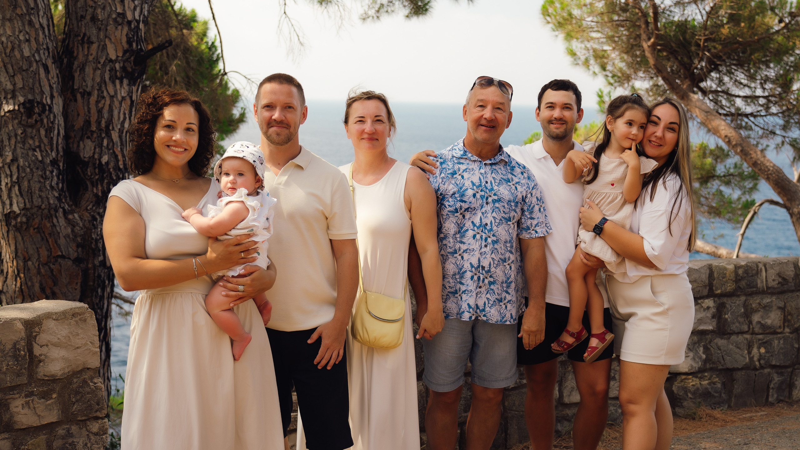 BIG FAMILY. Montenegro photographer and videographer