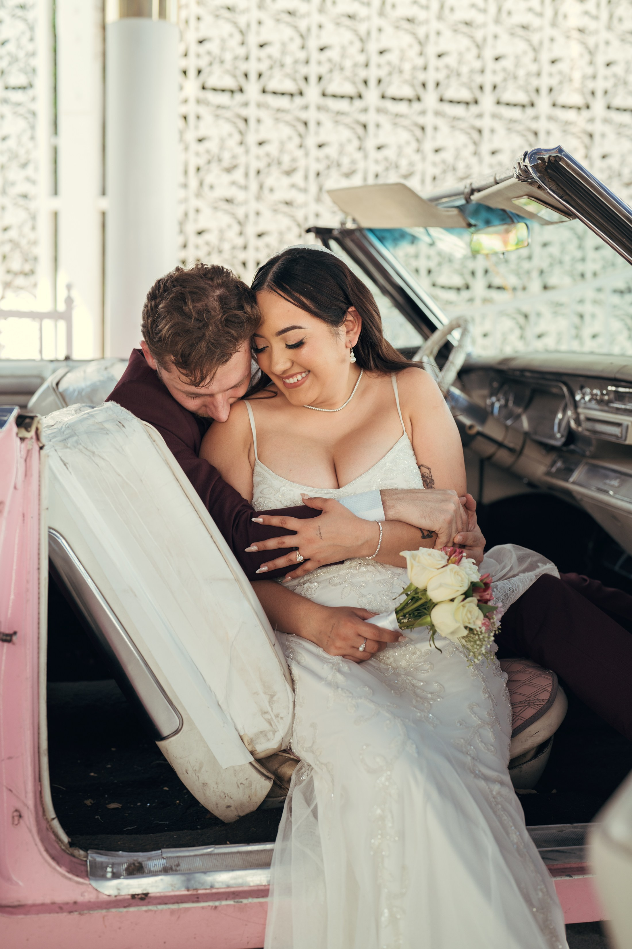 Justin&Sheyla. Wedding & elopement photographer Viktoriya Kravtsov. Las Vegas