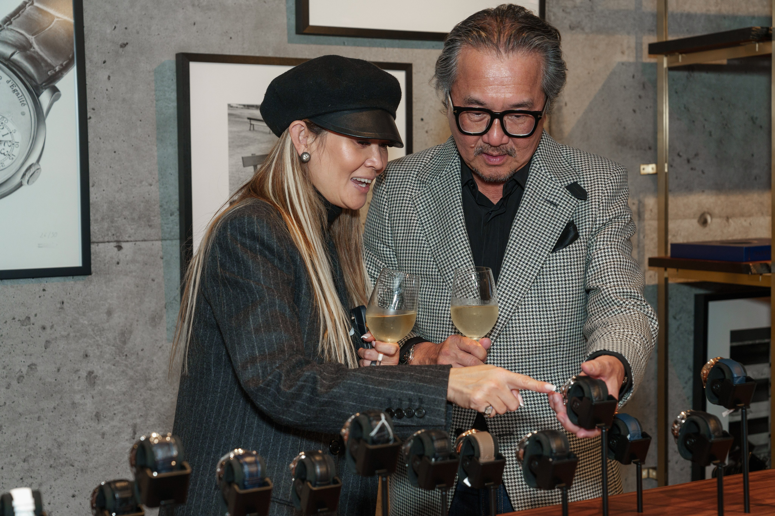 WATCHBOX. ФОТОГРАФ В ГОНКОНГЕ (СВАДЬБЫ, FASHION, СЕМЕЙНЫЕ, МЕРОПРИЯТИЯ, ФОТОПРОГУЛКИ)